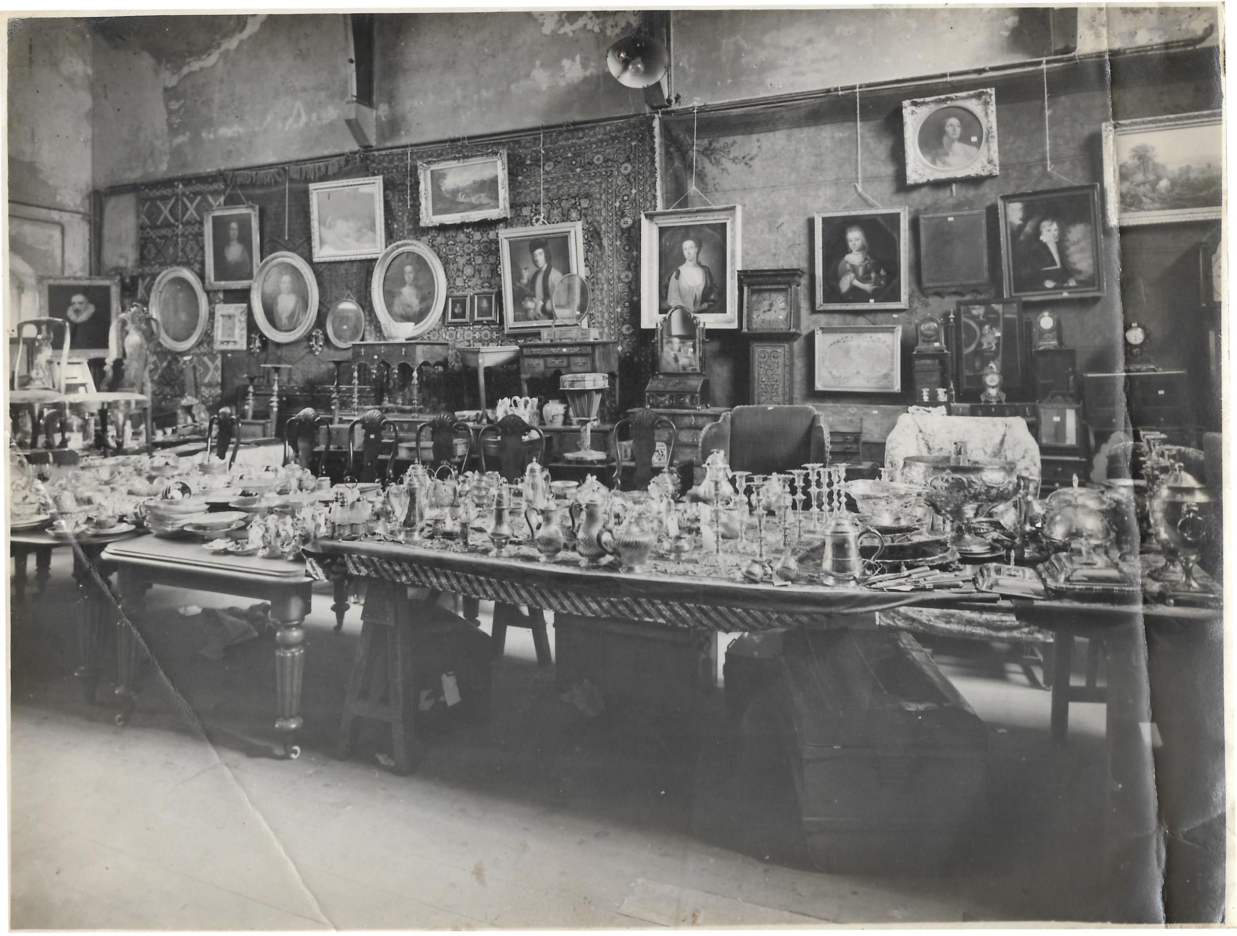 Vintage auction photograph 1 — Edit.png