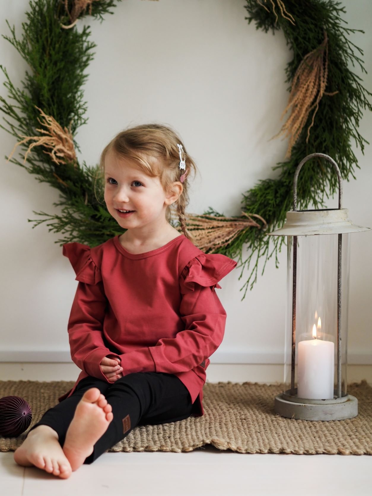 punainen frillapaita.JPG