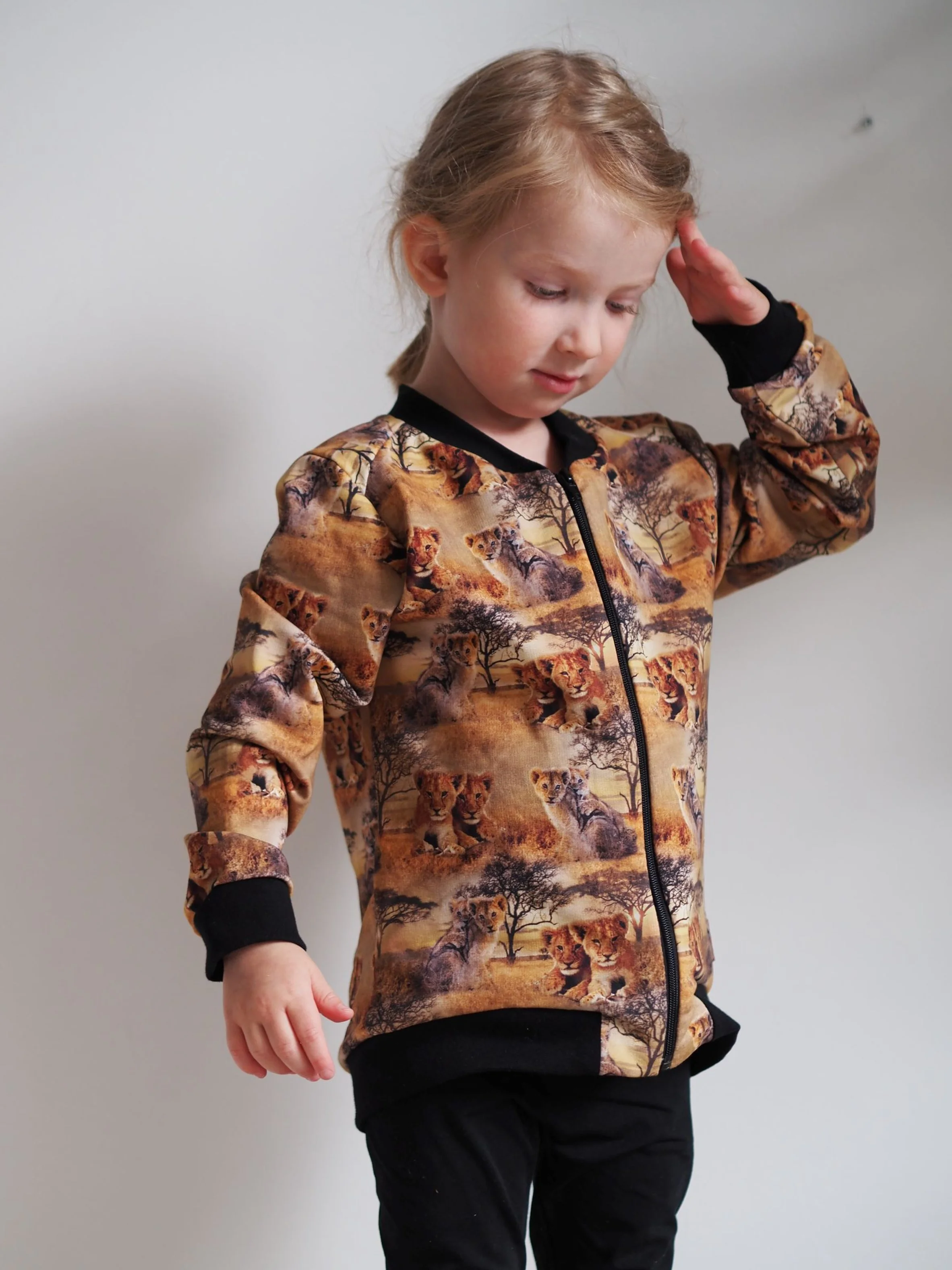 leijona bomber 1.JPG