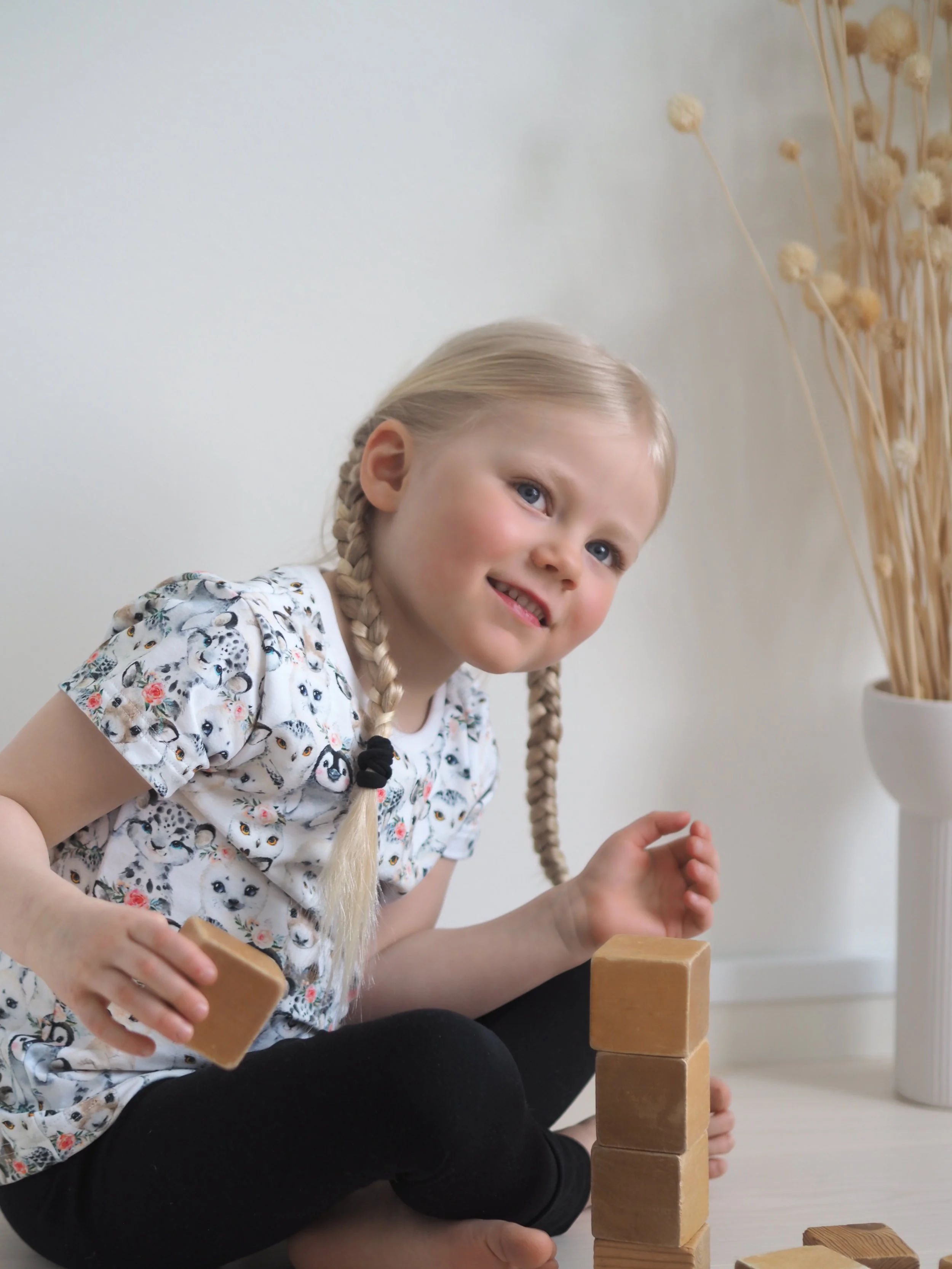 eevi ukkelit paita feed.JPG