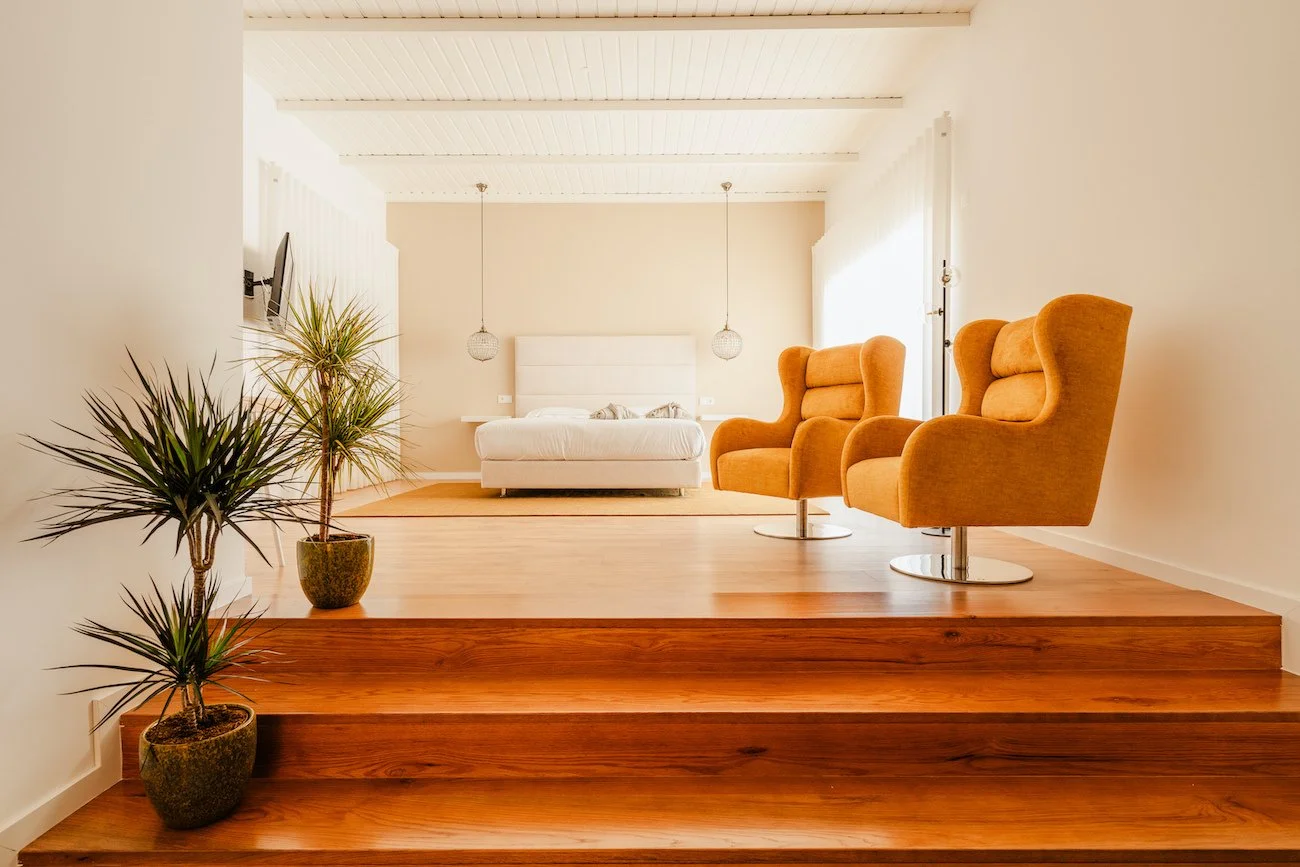 Suite King com varanda - Area de estar e leitura