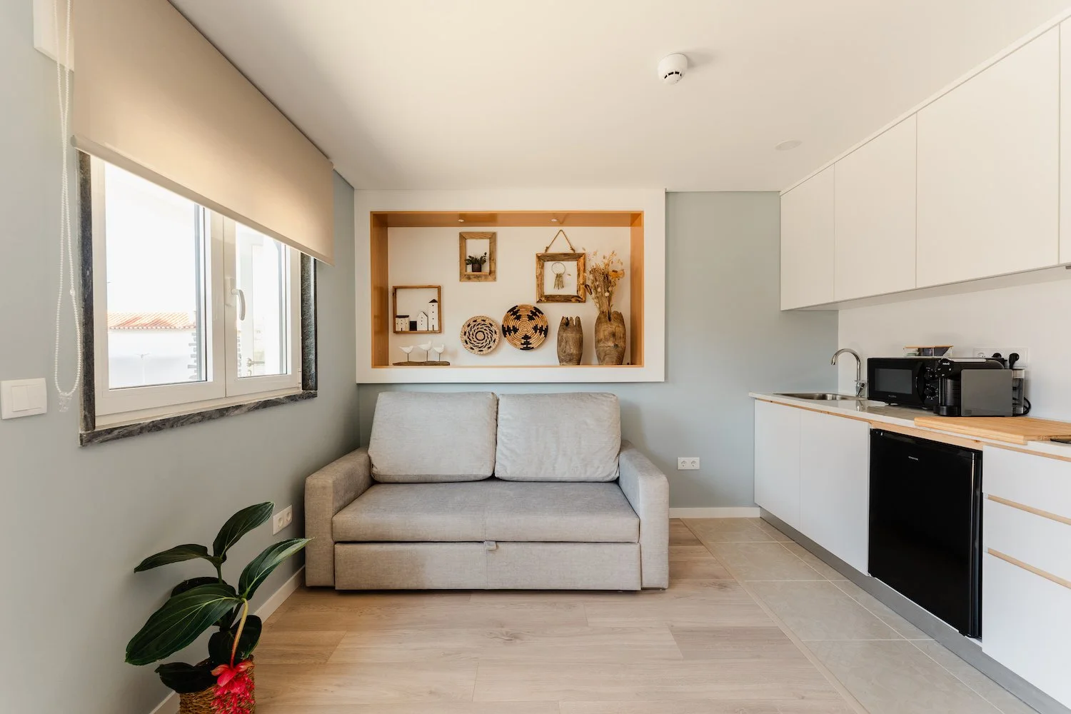 Apartamento no piso térreo - 108 - Kitchenette e sala de jantar e trabalho