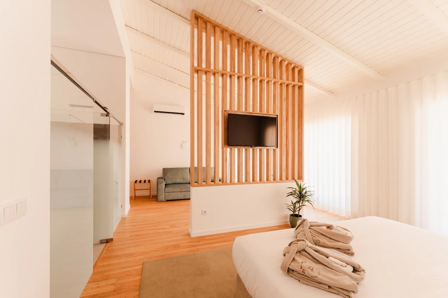 Suite Quarto King com varanda - Vista geral