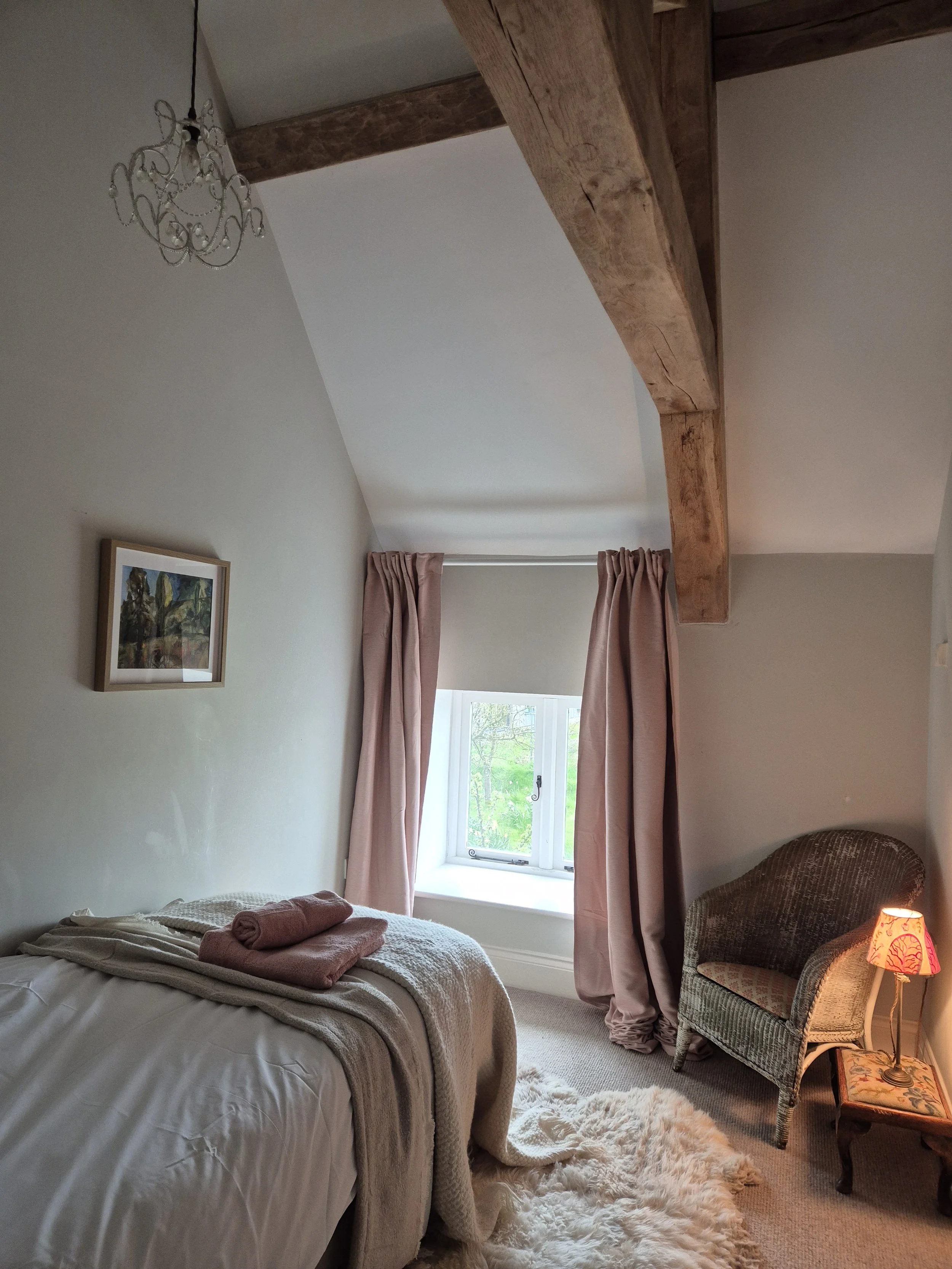 Early bird Equinox Retreat single occupancy (private single room, shared bathroom)