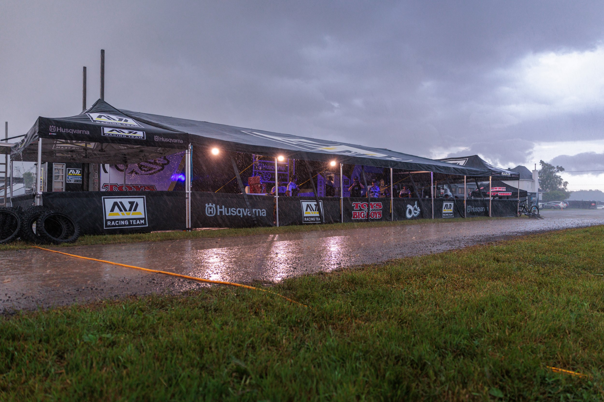 R5116596.jpg