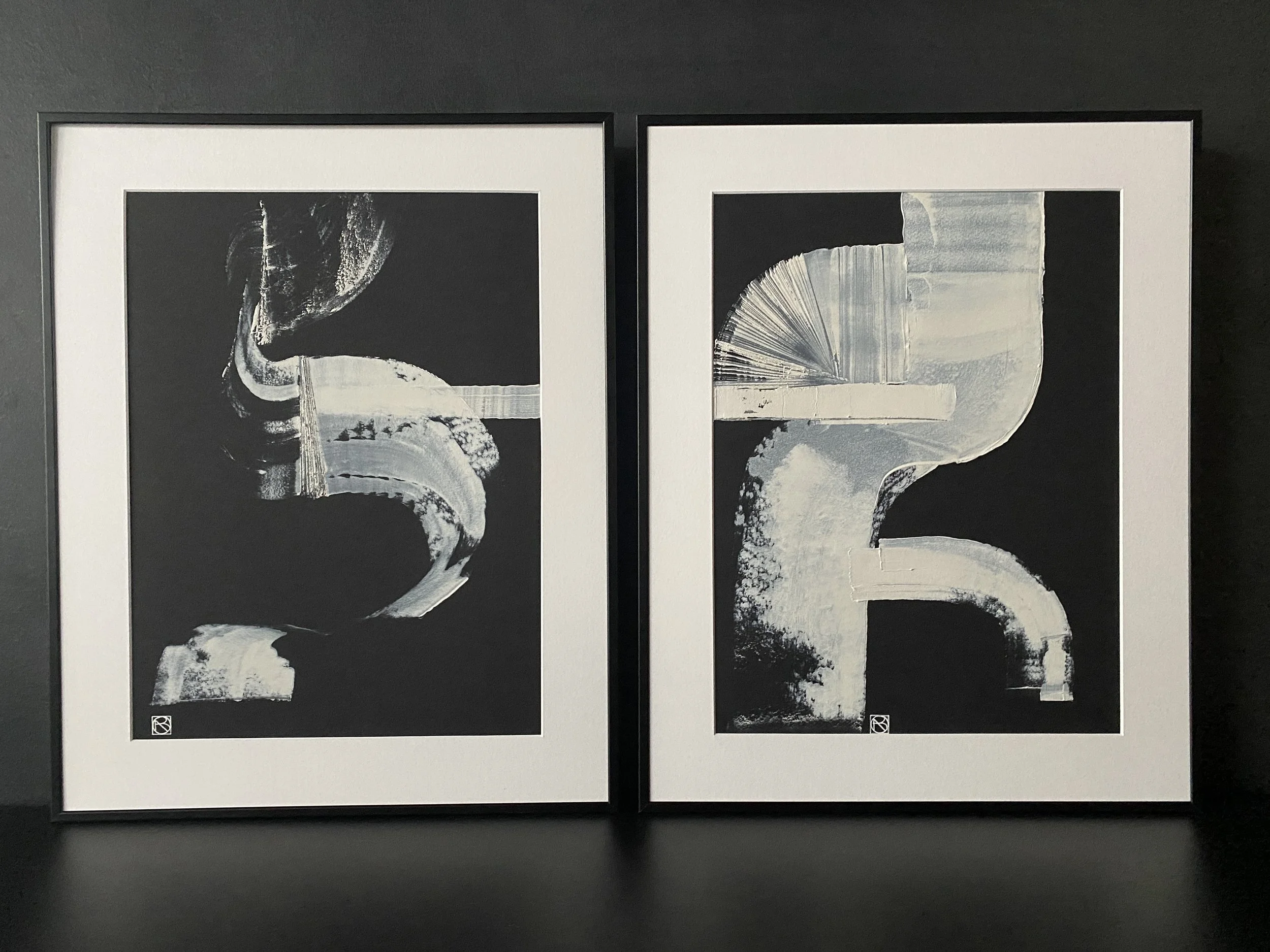 Lumières Blanches 1 et 2 50X80 encadré Nadia Barbotin 2024.JPG