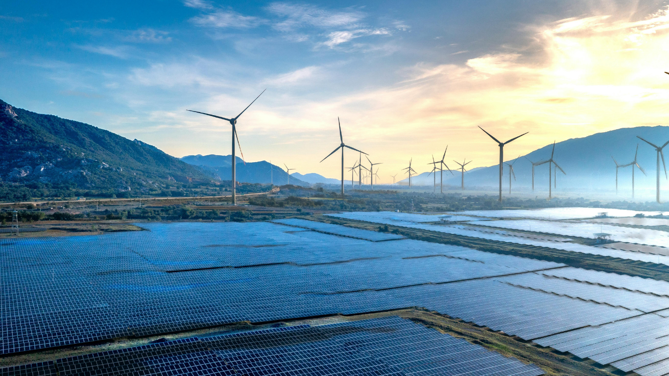 Erneuerbare Energie durch Windkraft und Solaranlagen- nachhaltige Stromerzeugung im Überblick