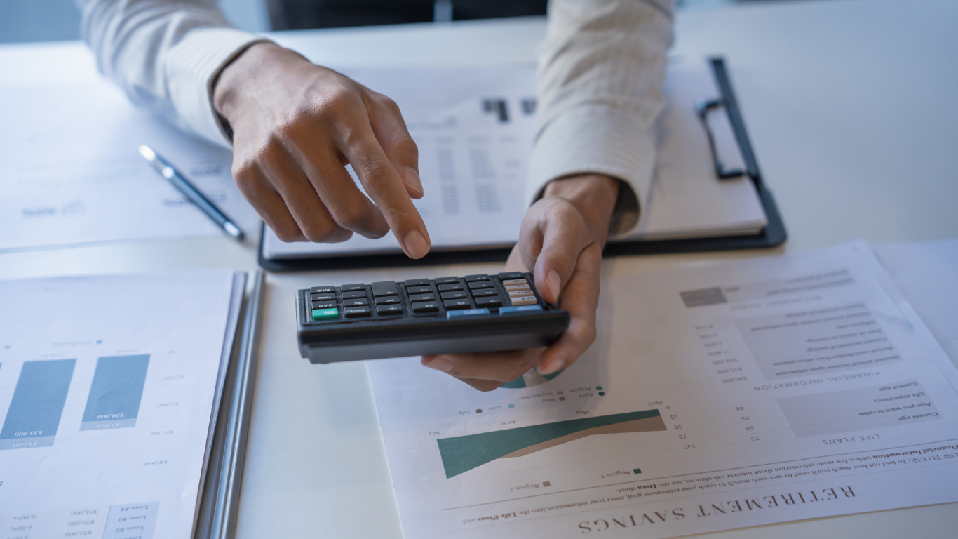 Berechnung von Stromkosten – Analyse von Energiepreisen und Tarifbestandteilen im Haushalt oder Unternehmen