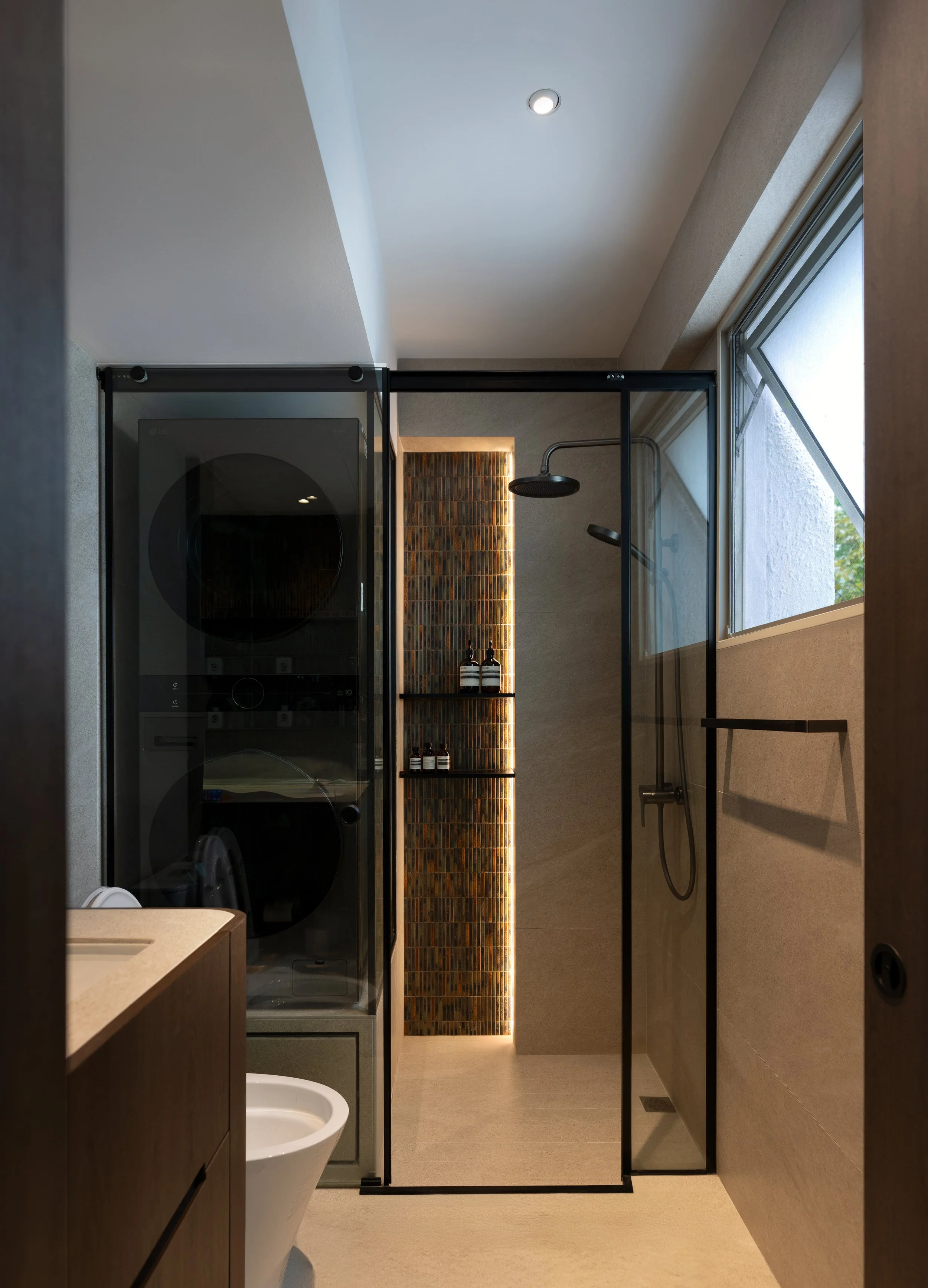 MASTER BATHROOM (LIGHT ON).jpg