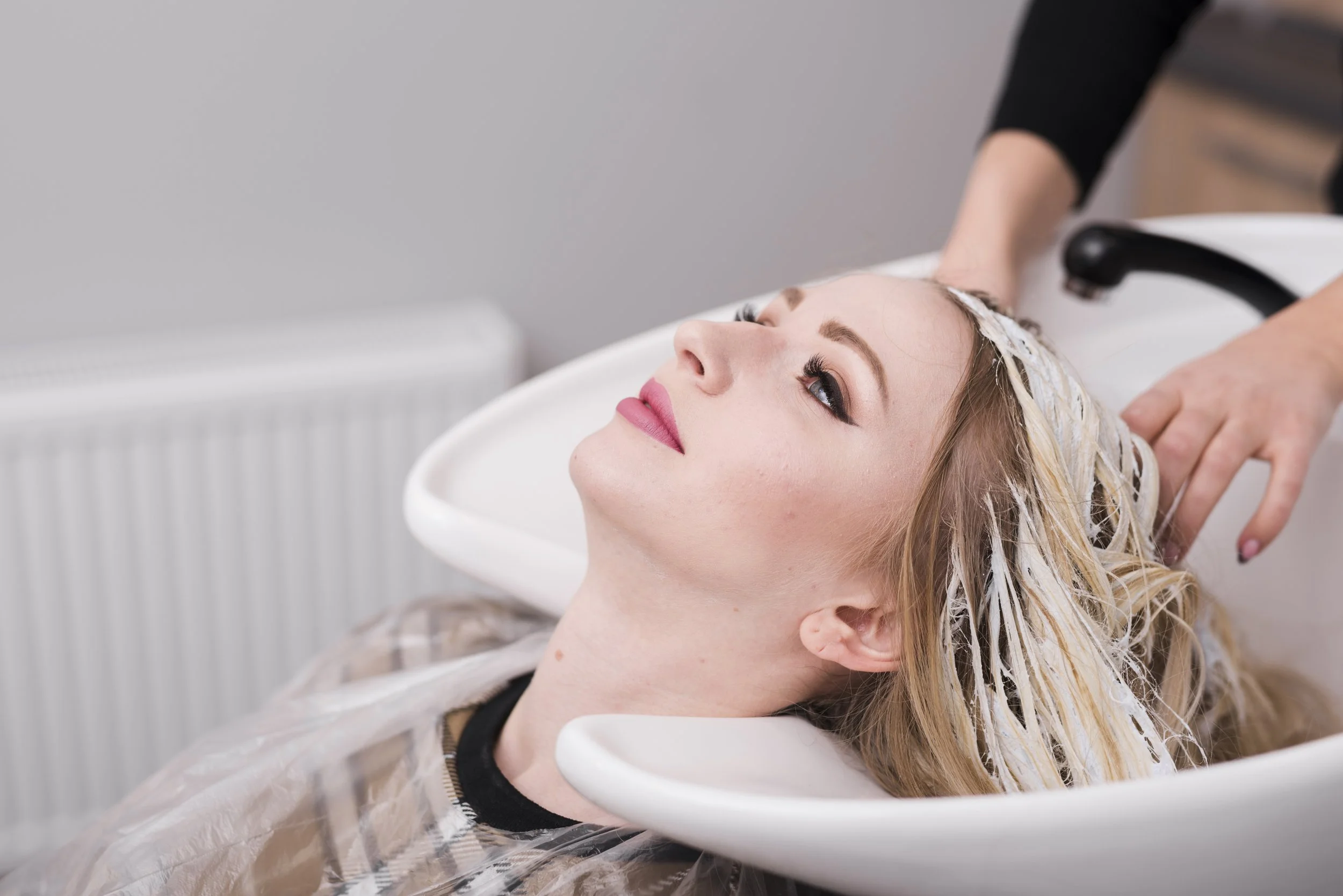 My Hair Feels Damaged After Bleaching. What Now? A Guide to Bond Repair Treatments