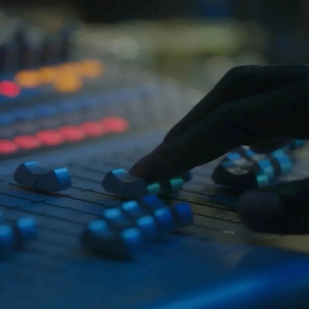 Sound Design & Mix