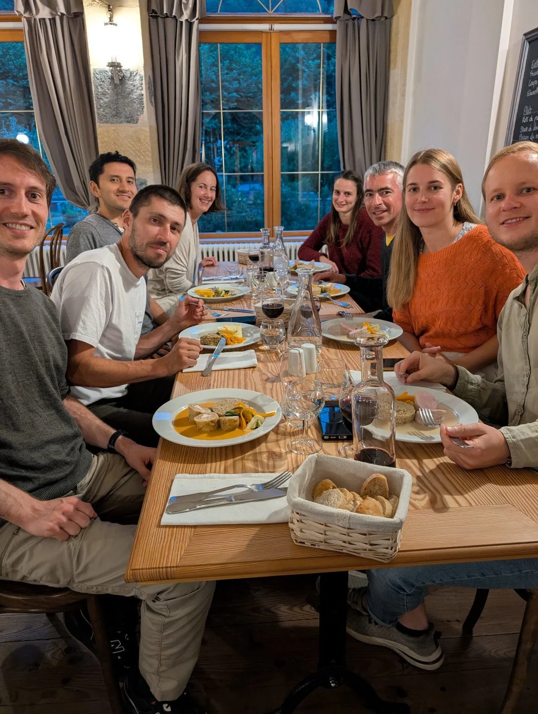 eating-out-aulus.jpg