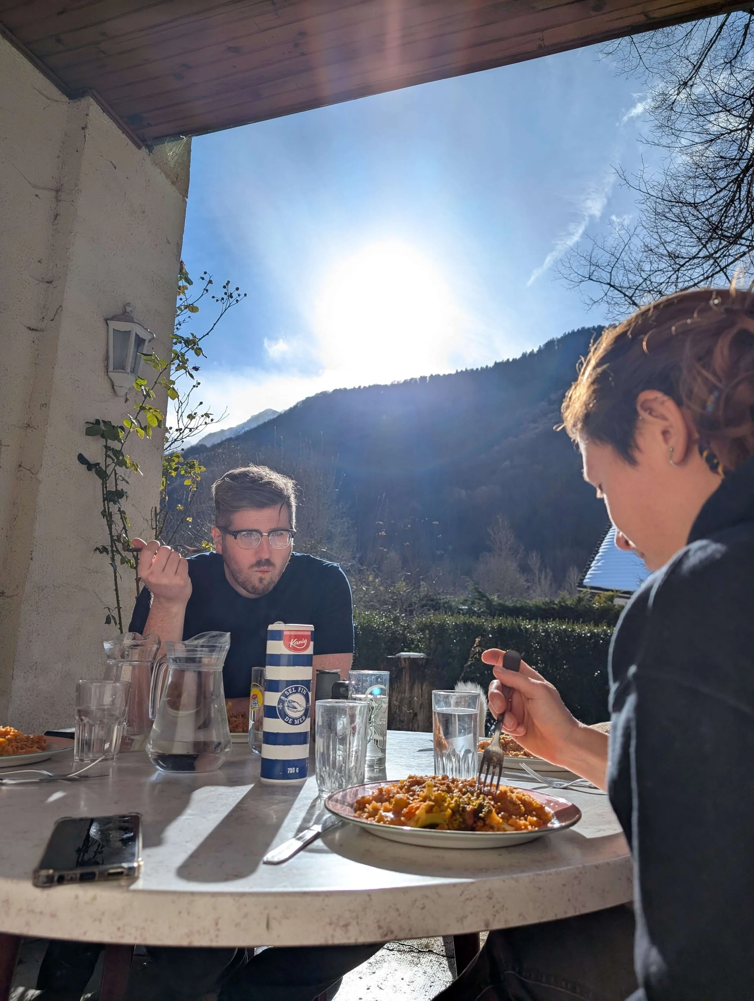 eating-outside-2.jpg