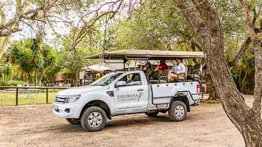 safaritruck.jpg