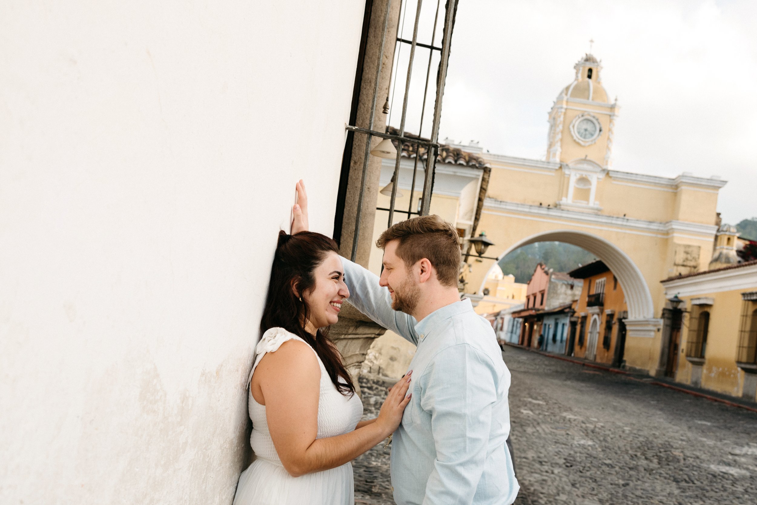 Antigua Guatemala engagement photography Session