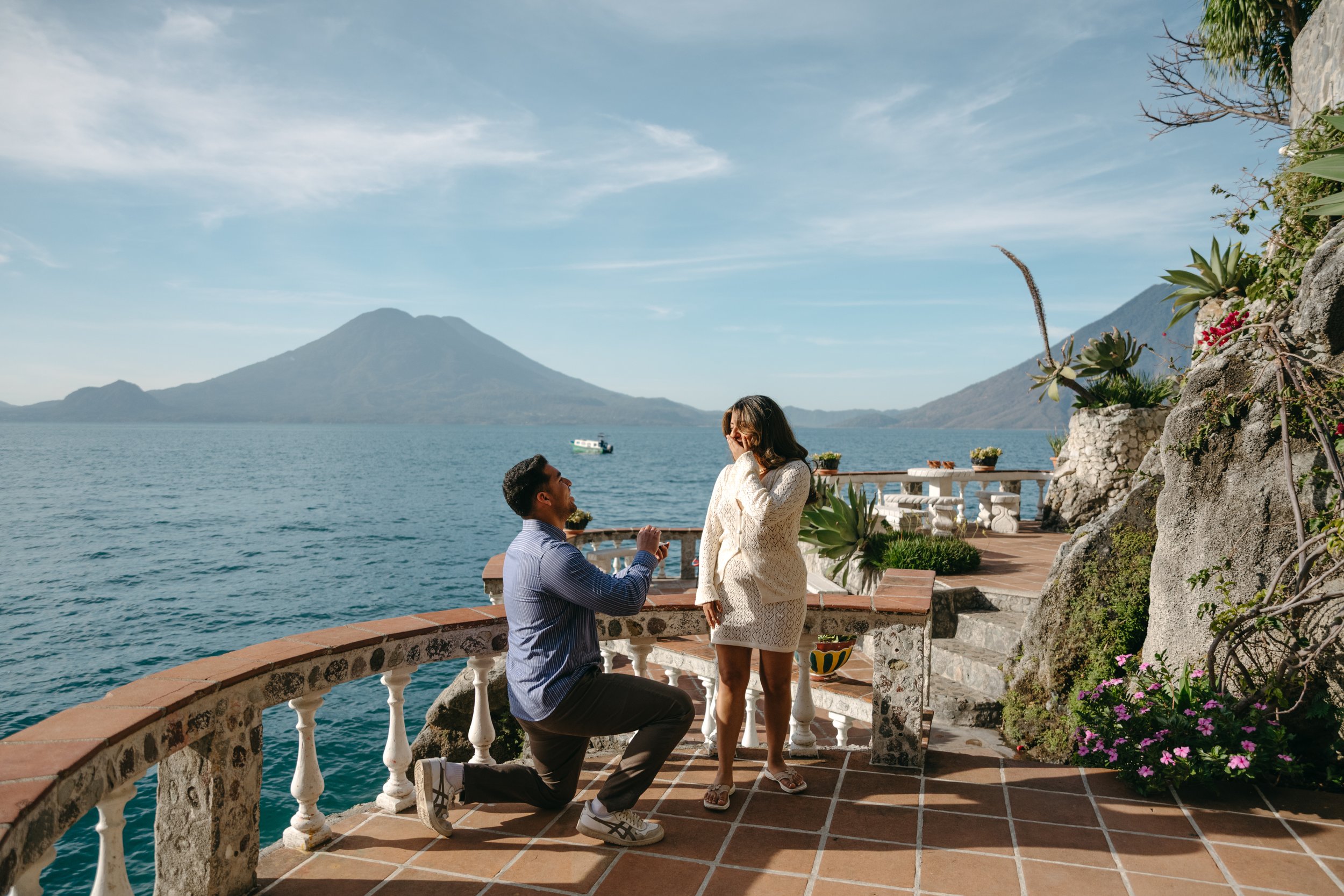 Casa del Mundo Lake Atitlan engagement photography Session