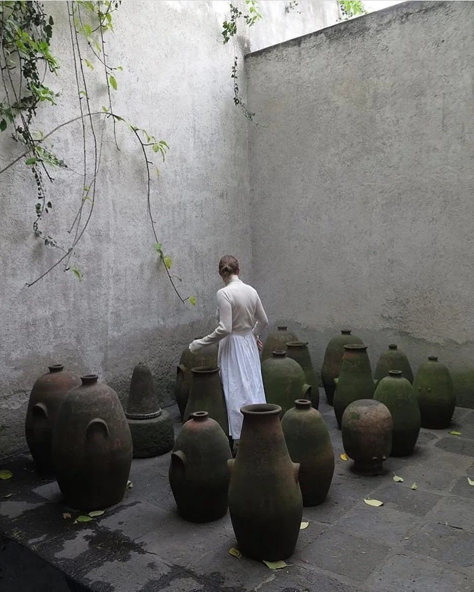 Clay pots patio - Barragan