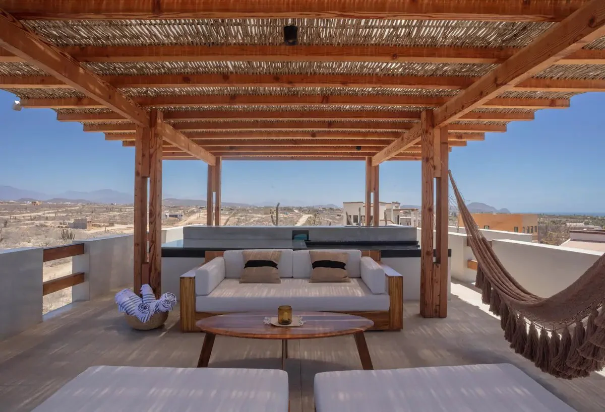 Living outdoor space on the roof