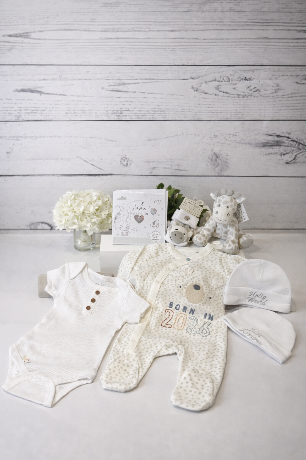 Luxury Neutral New Baby Gift Box
