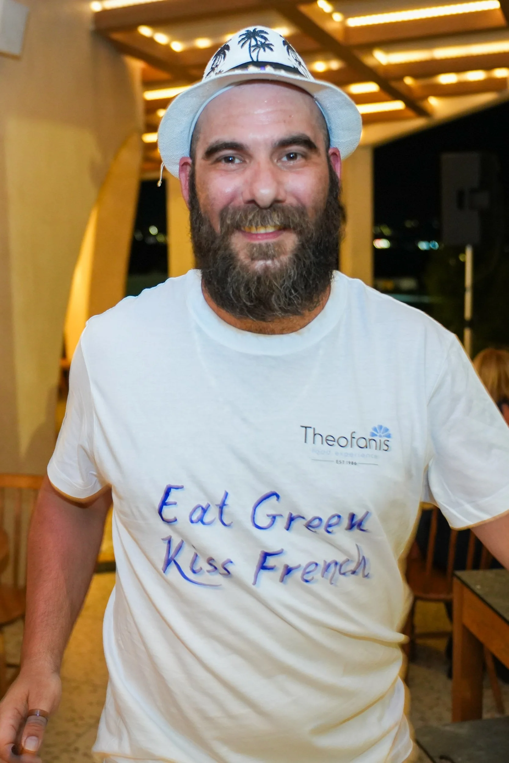 theofanis greek night 18-7-01.jpg