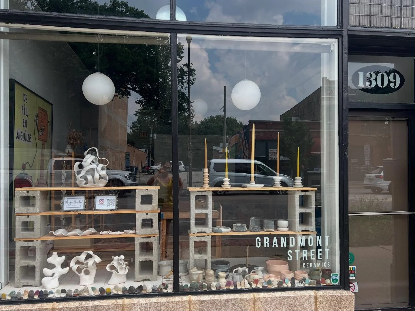 Exciting update! I moved into a new studio last week, sharing space and ~*vibes*~ with @grandmontstreet and @jtlerias. Just getting started trying out new glazes today. More weird and wonderful creations coming soon! Find me at 1309 Chicago Ave in Ev