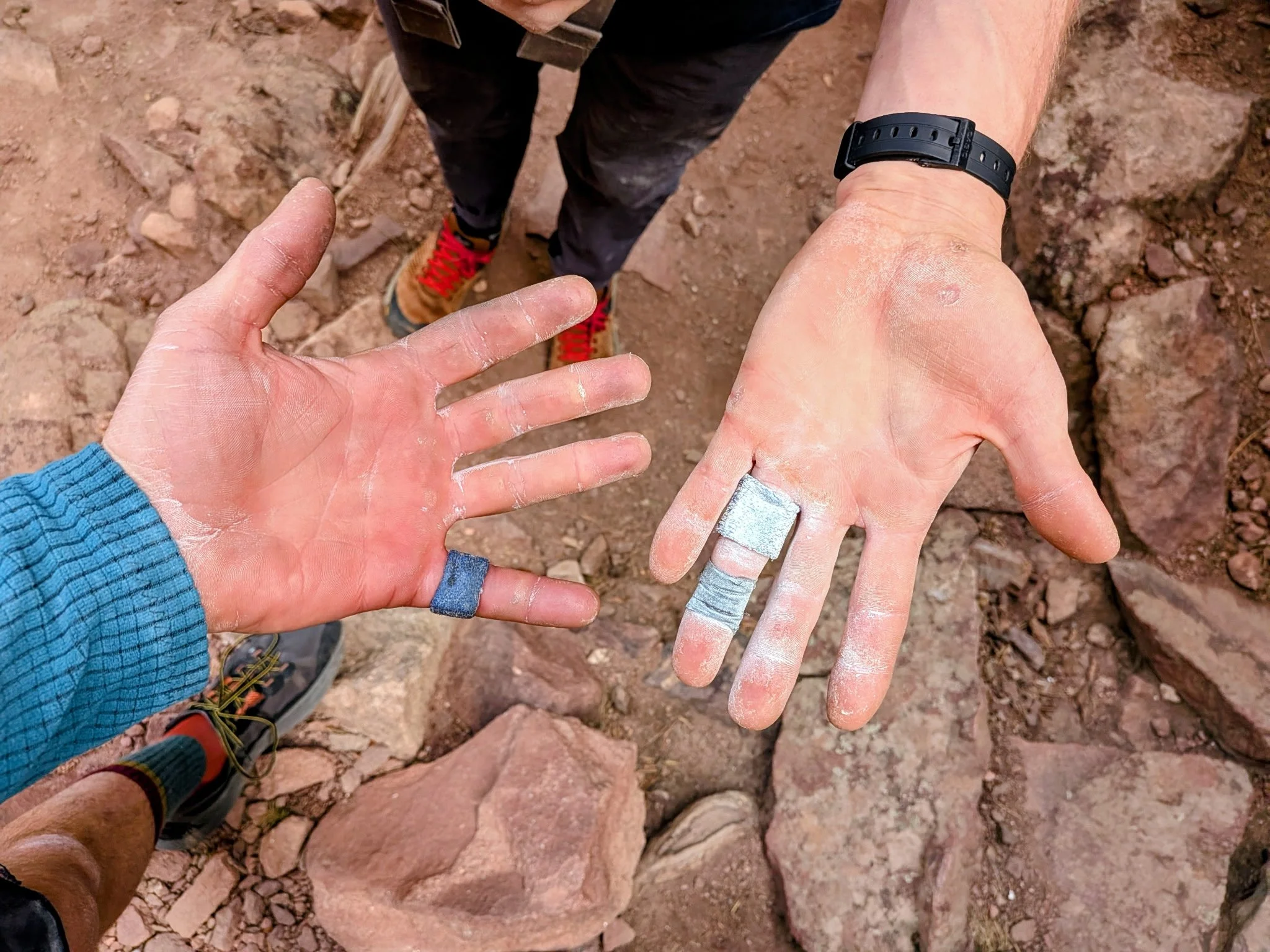Strong hands, smart support, and still sending 💪🧗&zwj;♂️

We LOVE seeing our climbers out there doing what they love&mdash;especially when they&rsquo;re able to keep climbing through injury with the right support 🙌

Our custom pulley rings are des