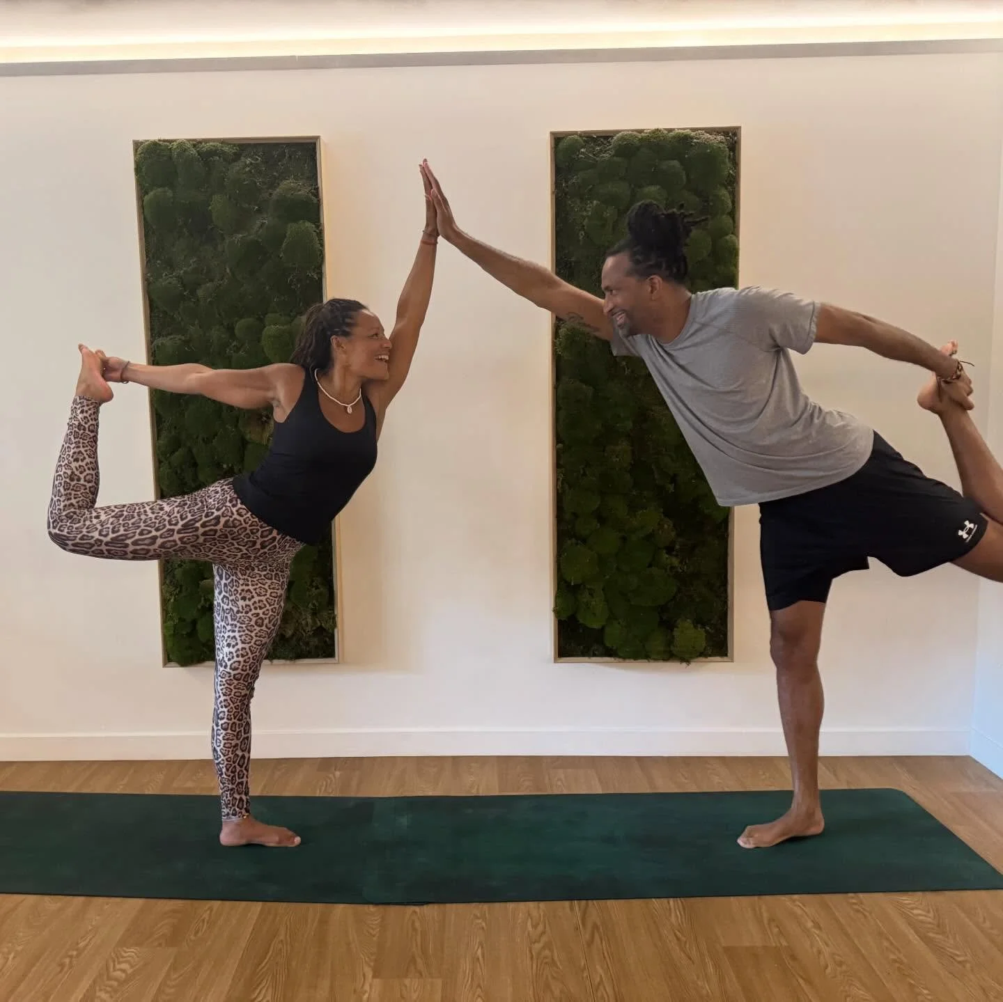 This year I&rsquo;ve been noticing what I&rsquo;m being guided towards &ndash; not just professionally, but personally and energetically. 

Connection and community is a thread that keeps coming up. 

Holistic wellbeing isn&rsquo;t only about how we 