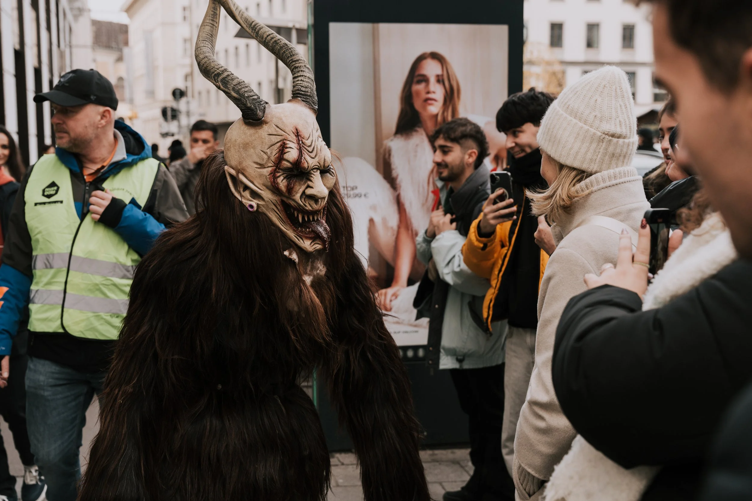 Perchten und Nikolaus Wien