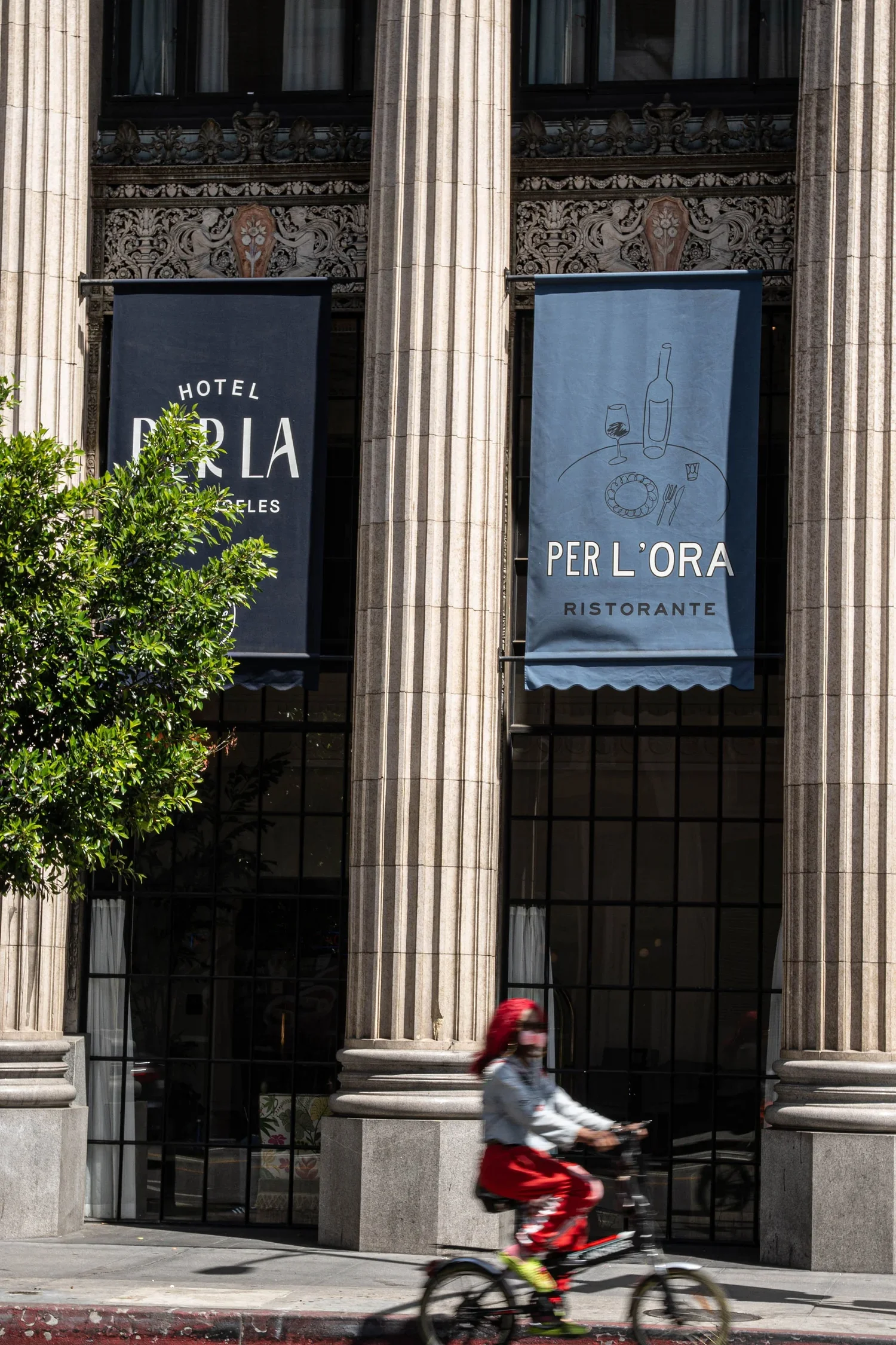 flrshcollective_hotel per la.webp