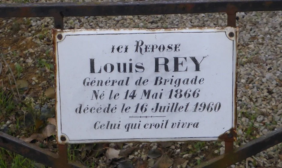 The tomb of General Louis Rey.