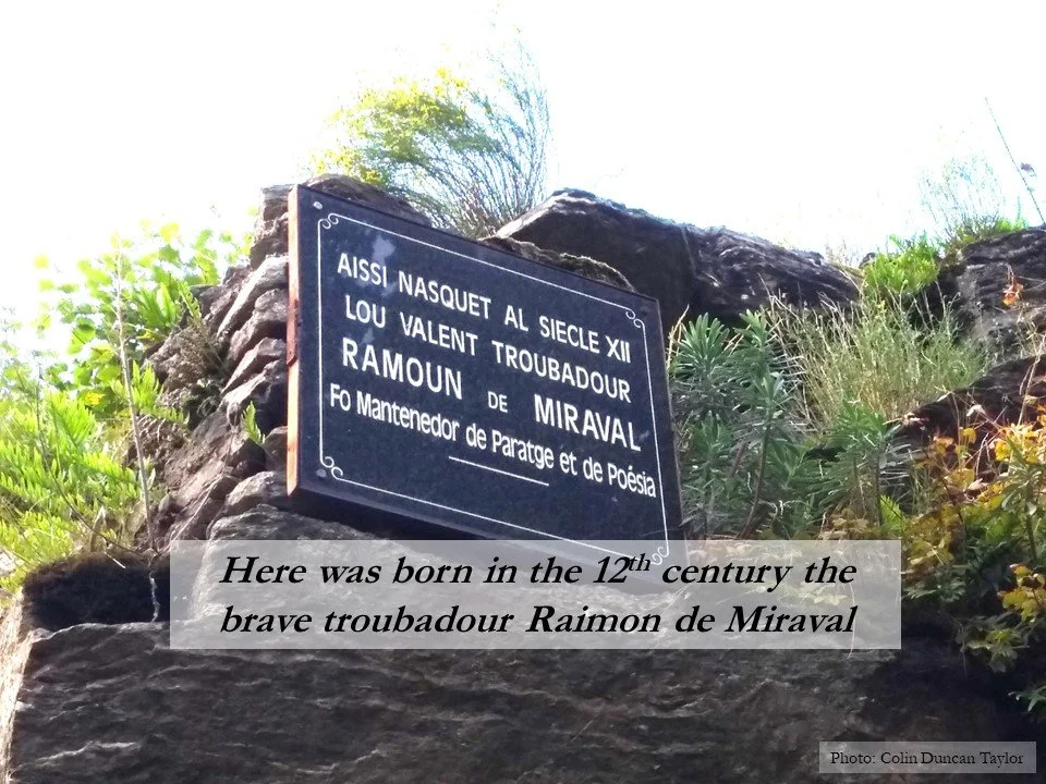 A memorial plaque to the troubadour Raimon de Miraval, born in Miraval-Cabardès during the 12th century.