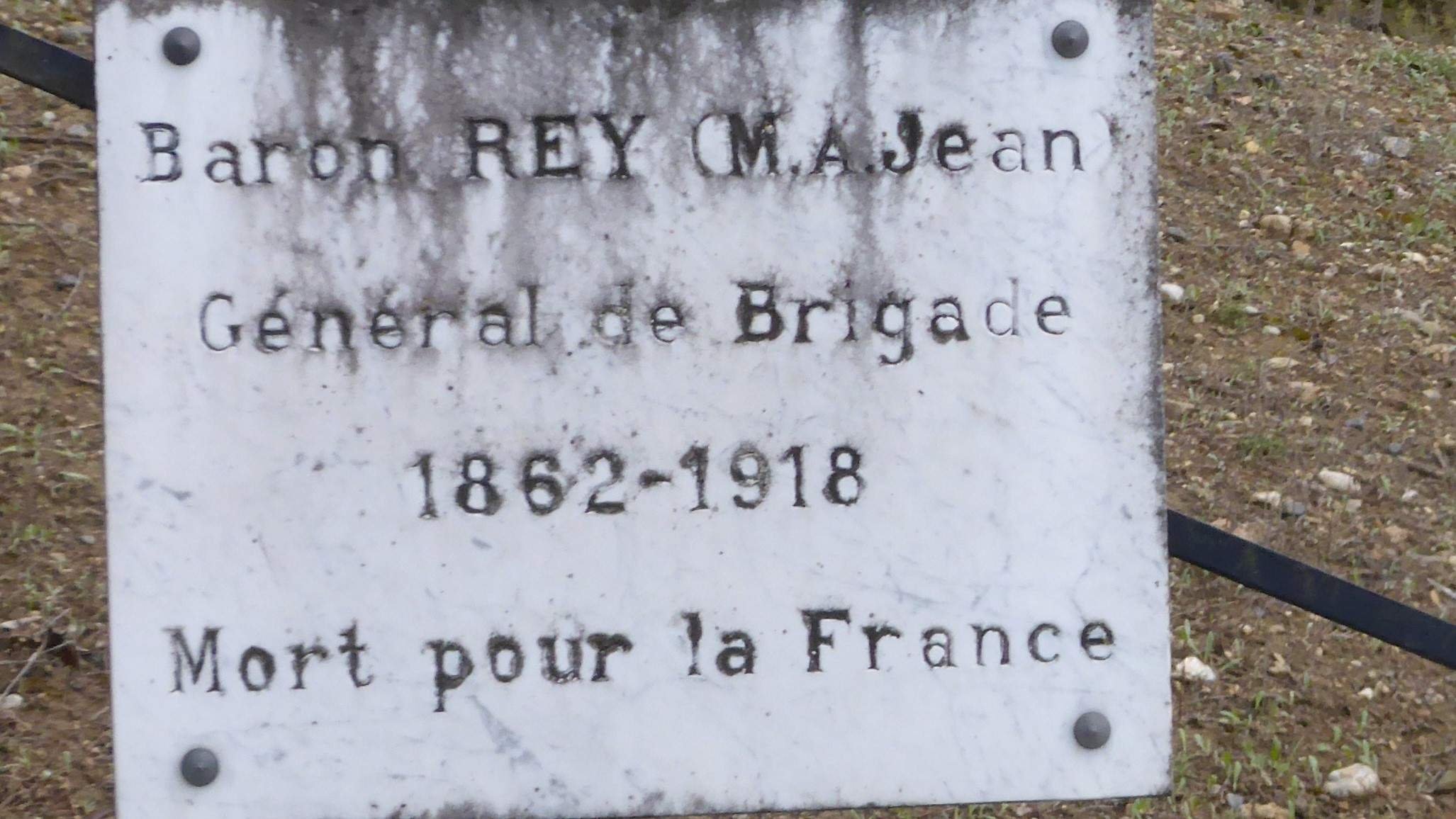The tomb of Brigadier-General Jean Rey.