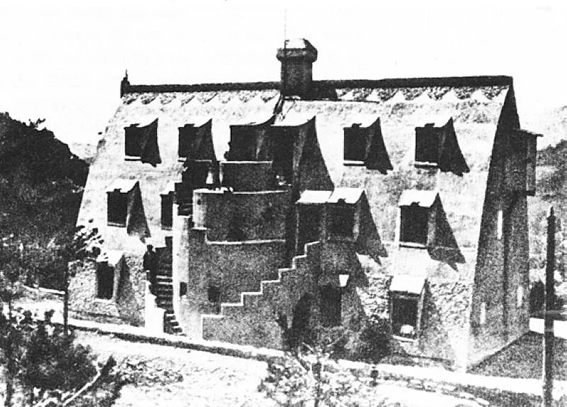 Chalet de les Mines de Catllaràs, 1905 (public domain).