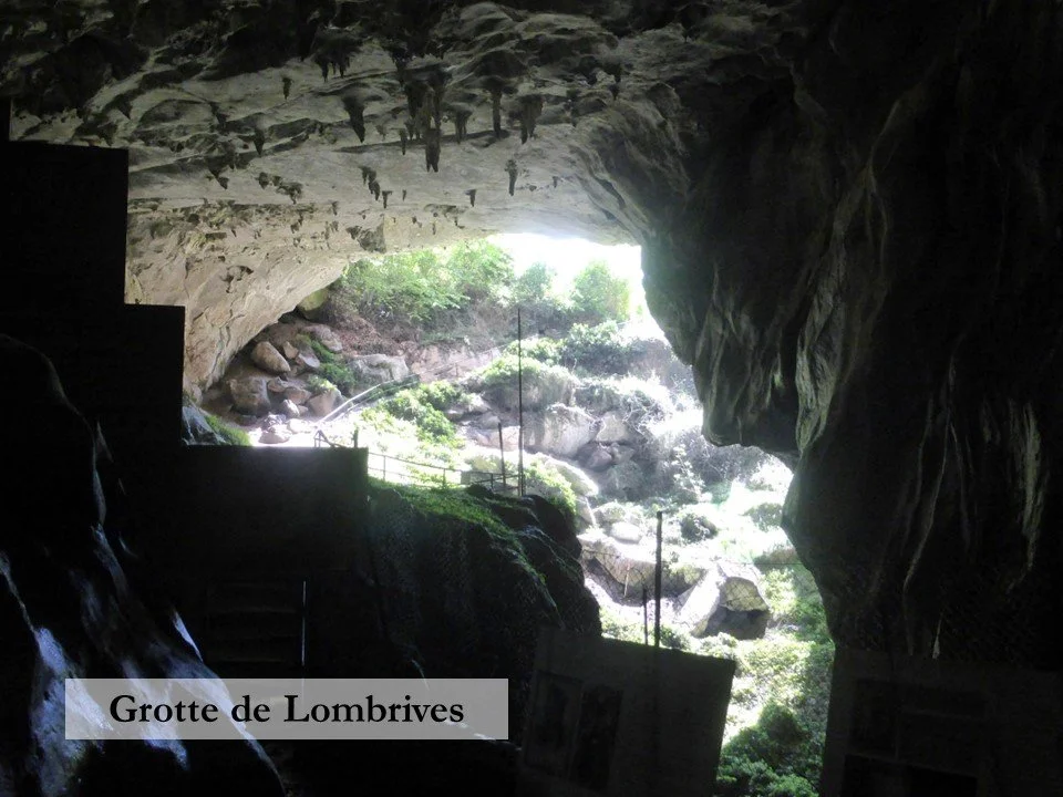 Inside the entrance of the Grotte de Lombrives.