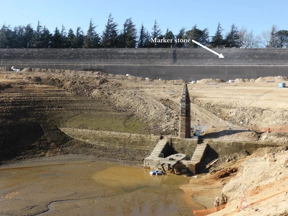 In 2017, the reservoir of Saint-Ferréol was fully drained, revealing an obelisk that once served as a depth guage. Locals misleadingly call it a pyramid.