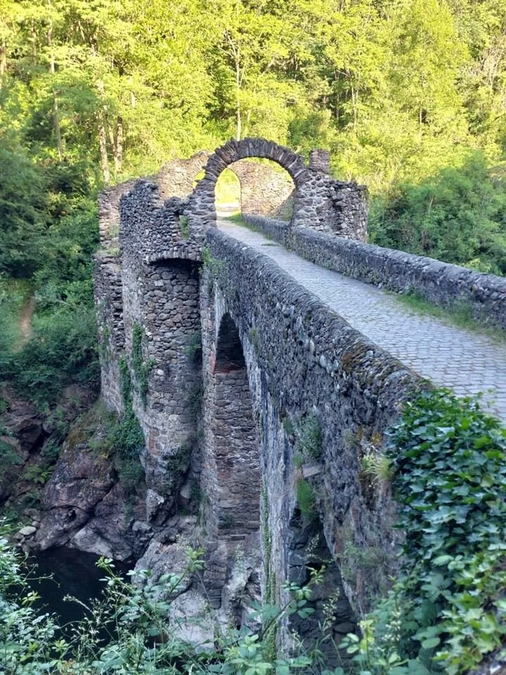 View of track crossing Devil's Bridge near Montoulieu.