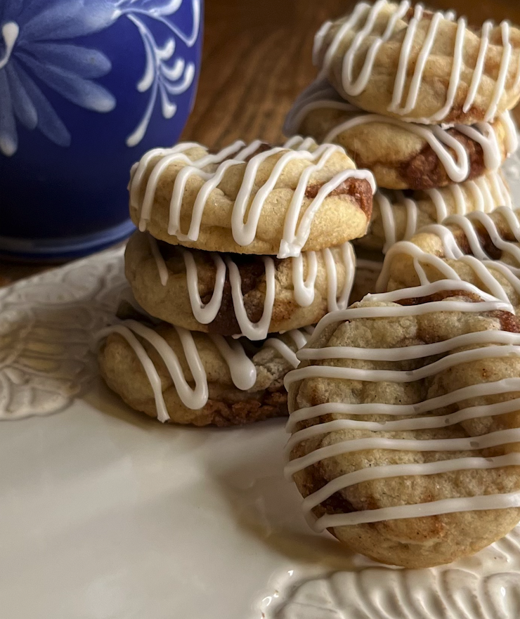 Dozen Cinnamon Bun Cookies 1oz