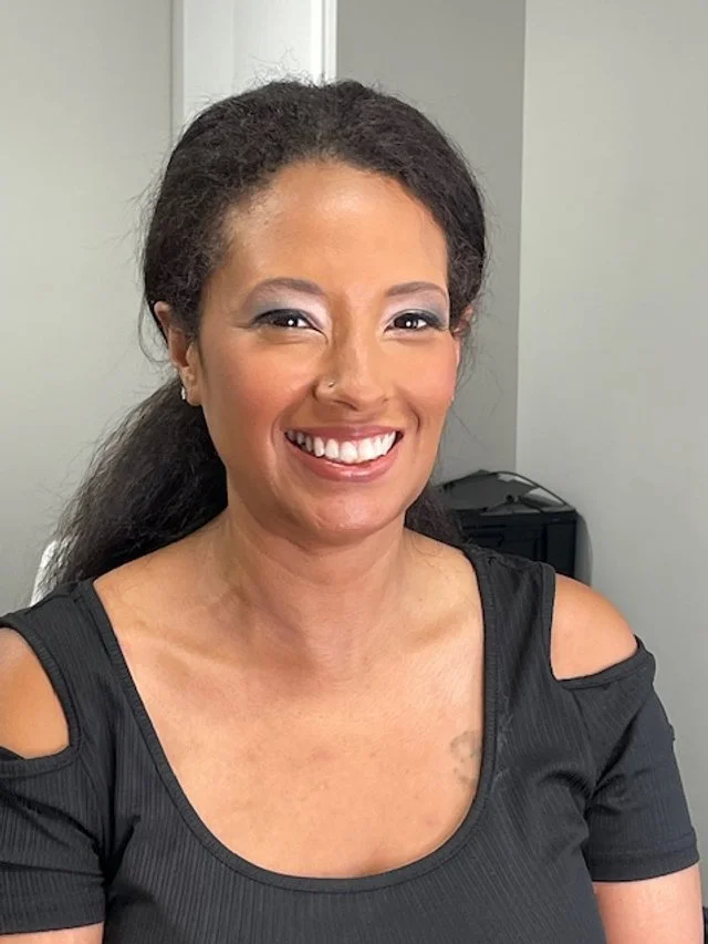 Luminous makeup application