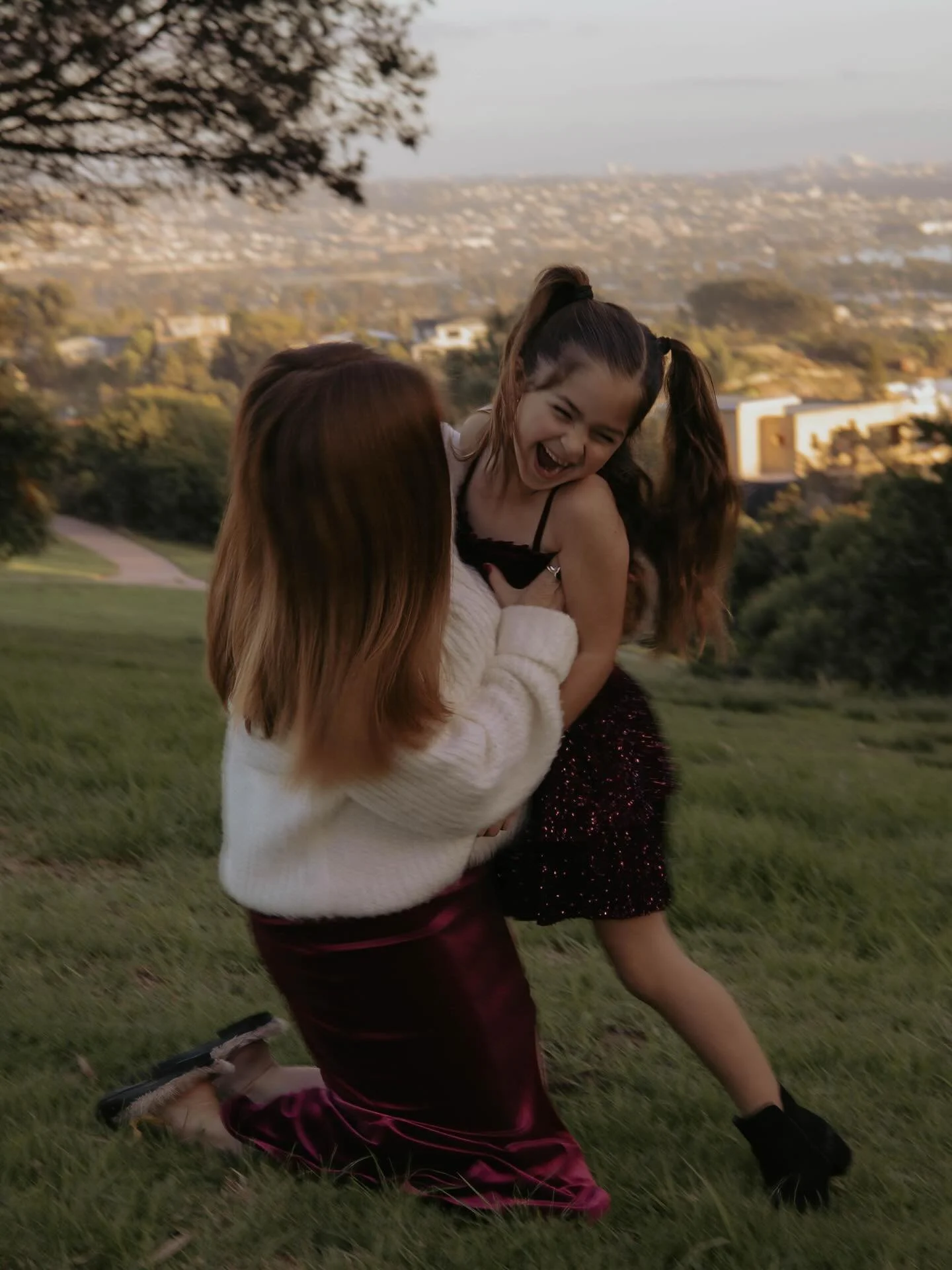 All laughs, no rules 📷
.
.
.
.
#familyphotographer
#lifestylephotography
#candidphotography
#realmoments
#capturingconnection
