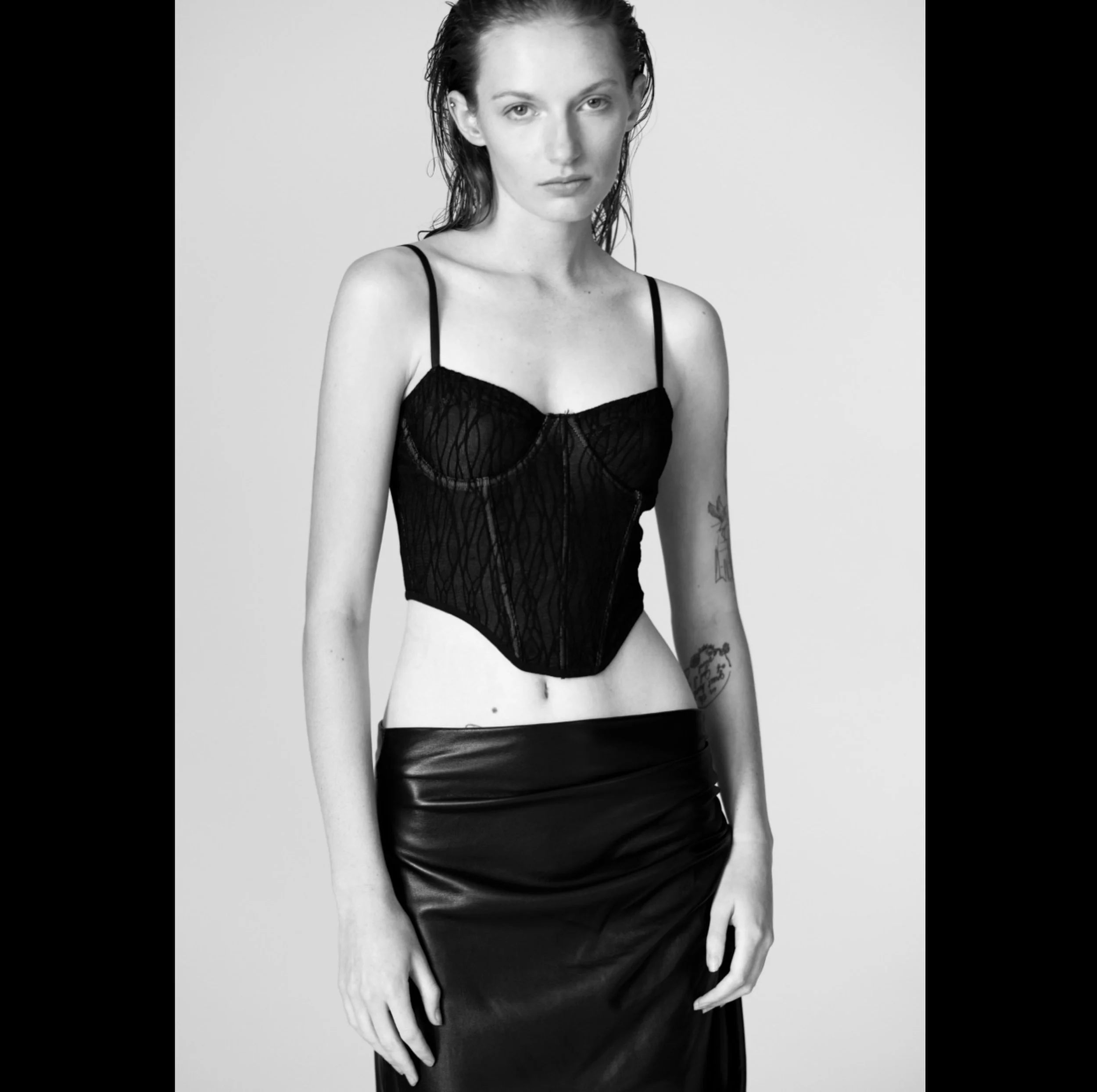 model @yesthisisadeline 
hmu @christinebess.shearstudios 
photographer @patricklanhamphoto 
talent @mothermodel

styled by alveypugh