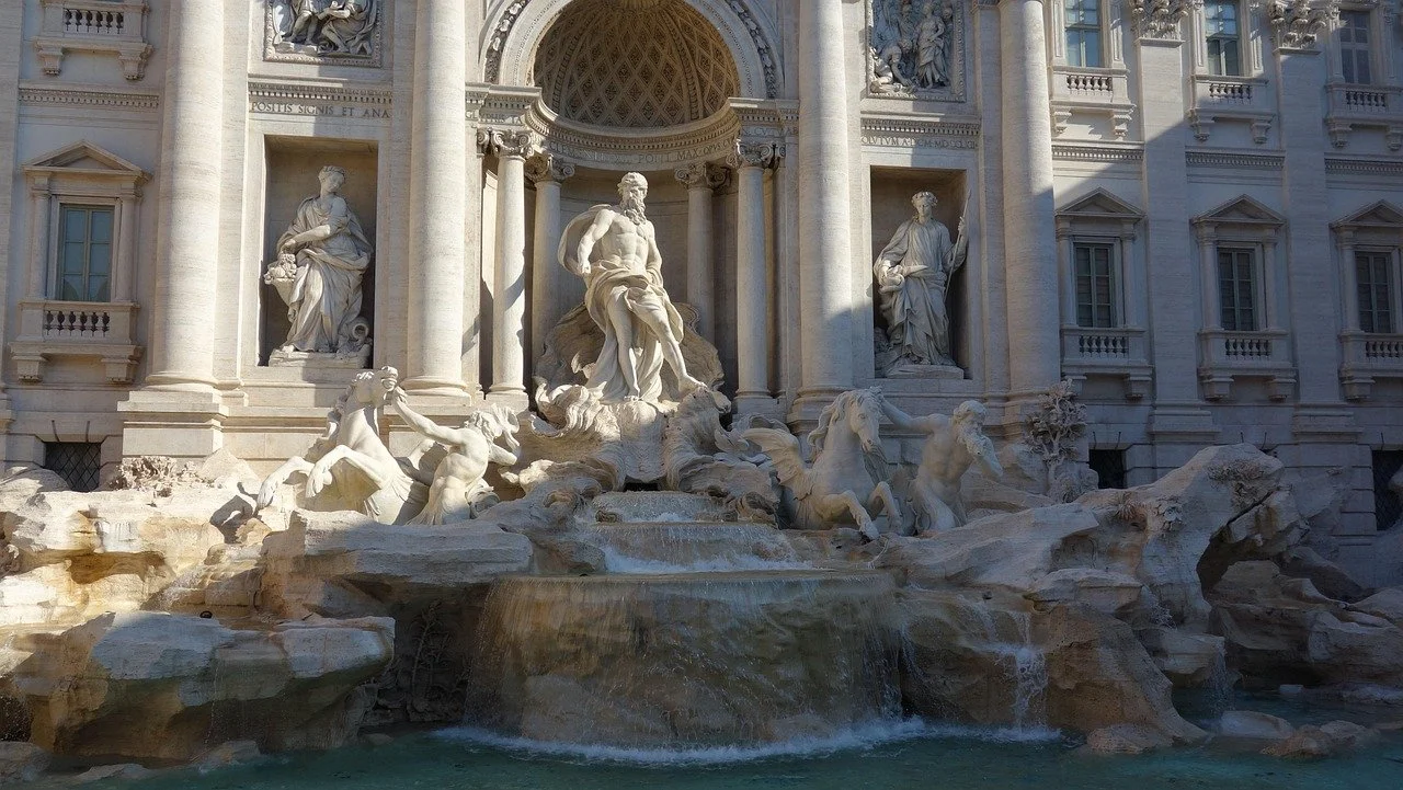 Plazas monumentales de Roma: Emoción y Barroco