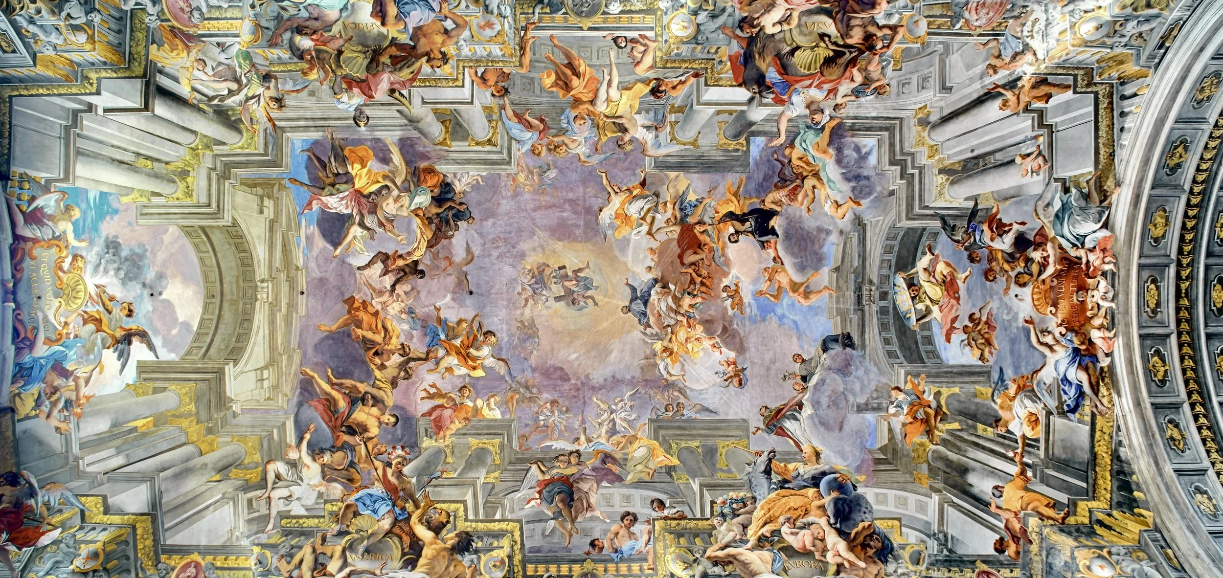 Iglesias barrocas: Persuasión y espectáculo