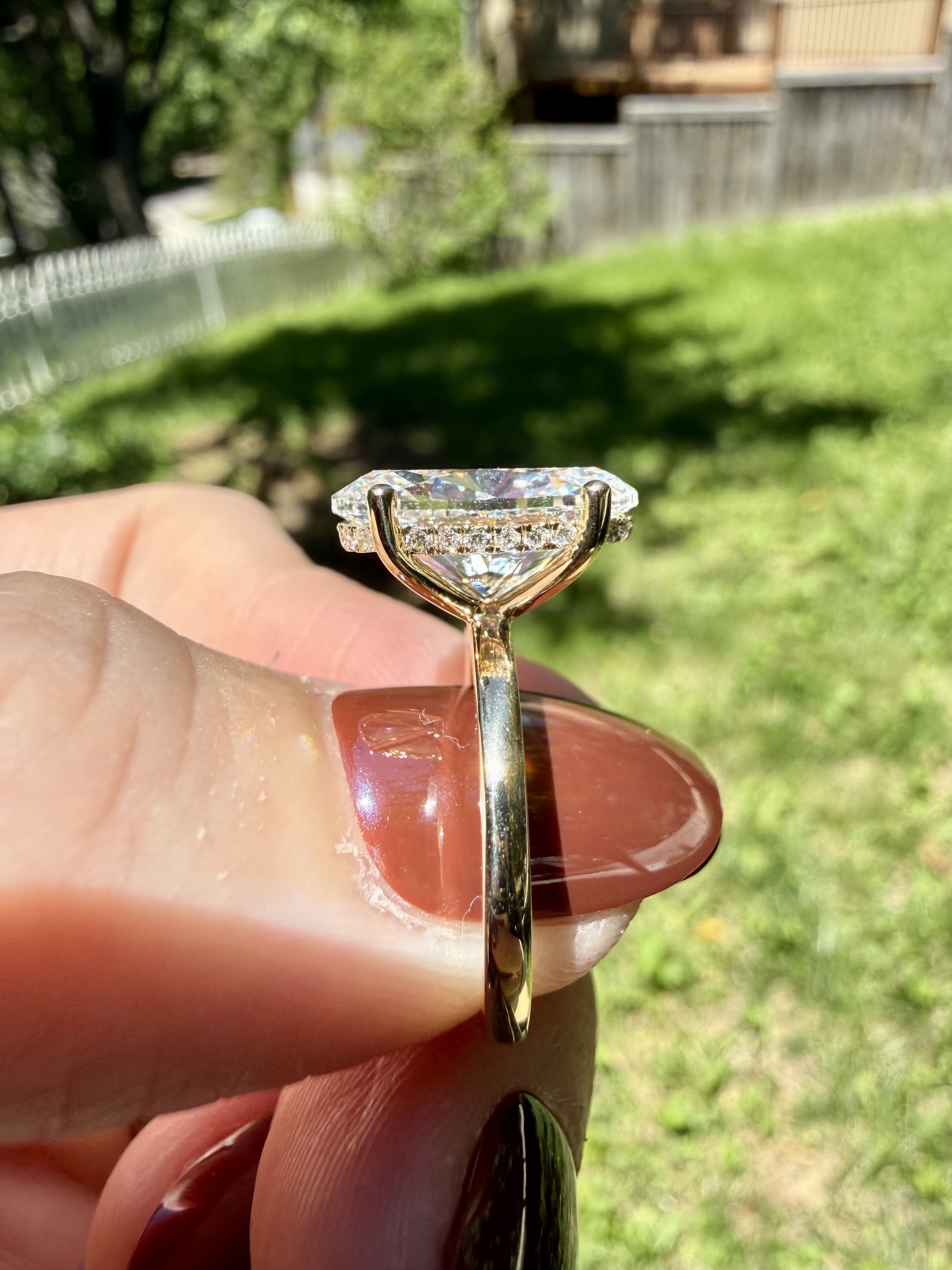 Solitaire Oval 5.jpg