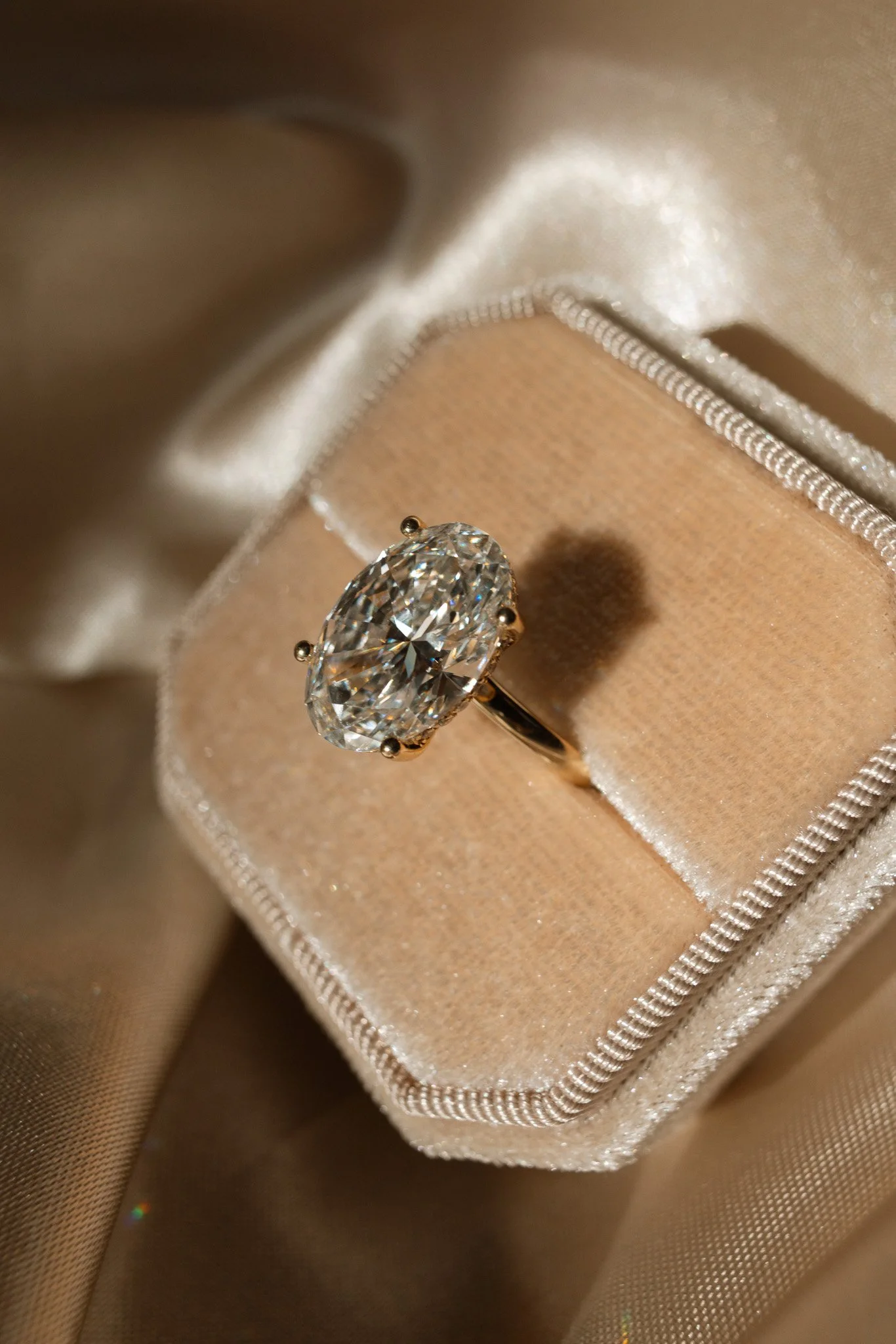 Solitaire Oval 2.jpg