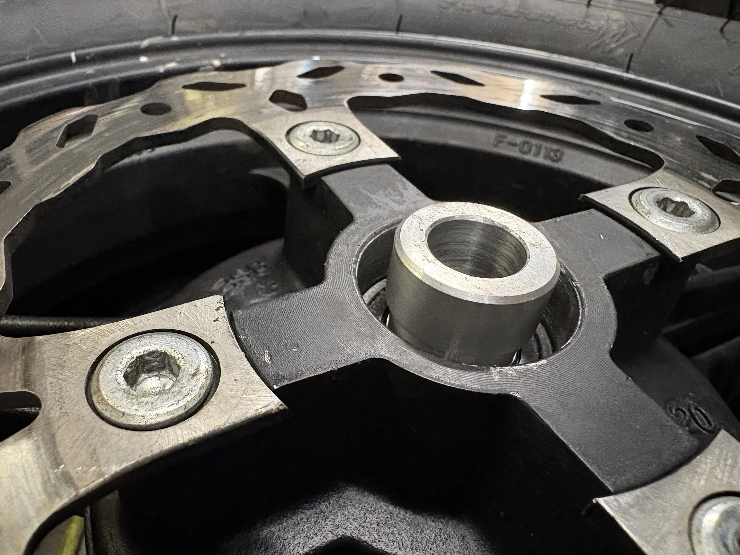 MINIBIKE WHEEL BEARING CAPTIVE SPACER 4.JPG
