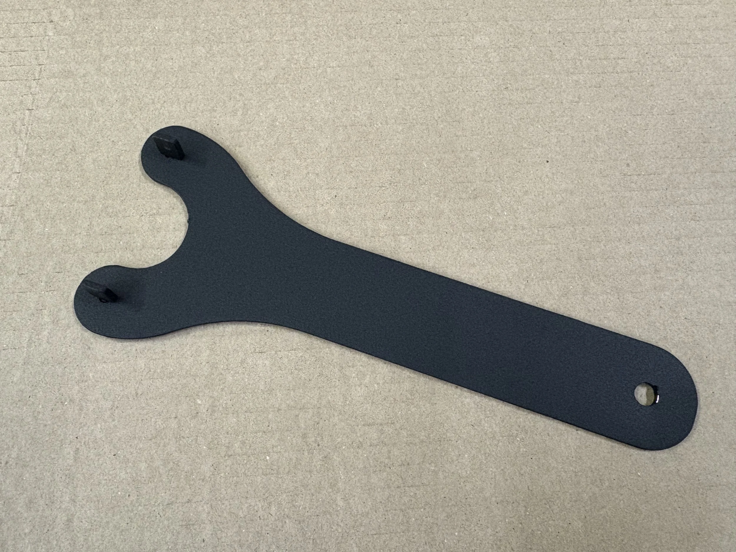 YX pitbike engine standard ignition flywheel holding tool 2.JPG