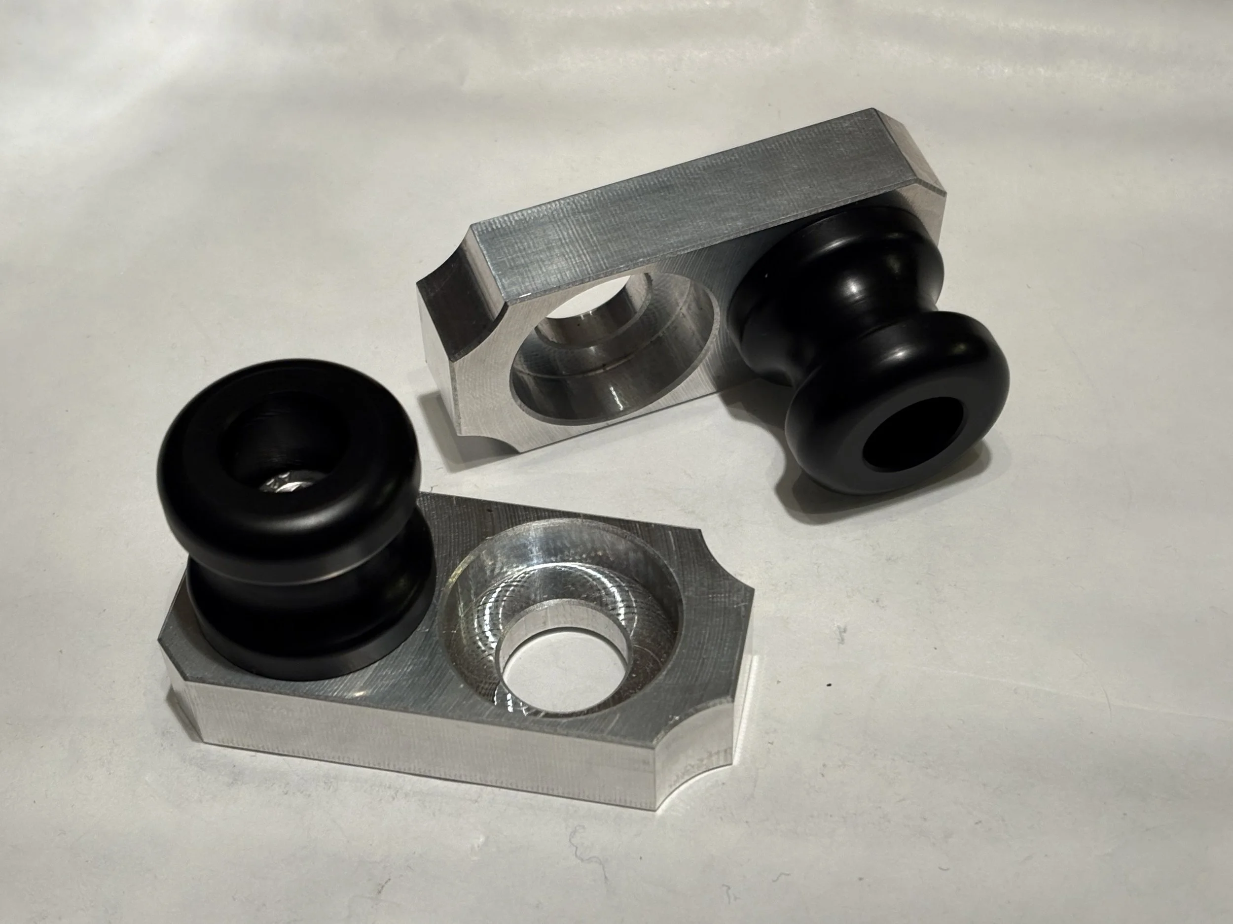 PITBIKE CHAIN ADJUSTER BLOCK CRASH LIFTING BOBBIN SLIDER 29MM X 28MM M8 BOLTS 3.jpeg