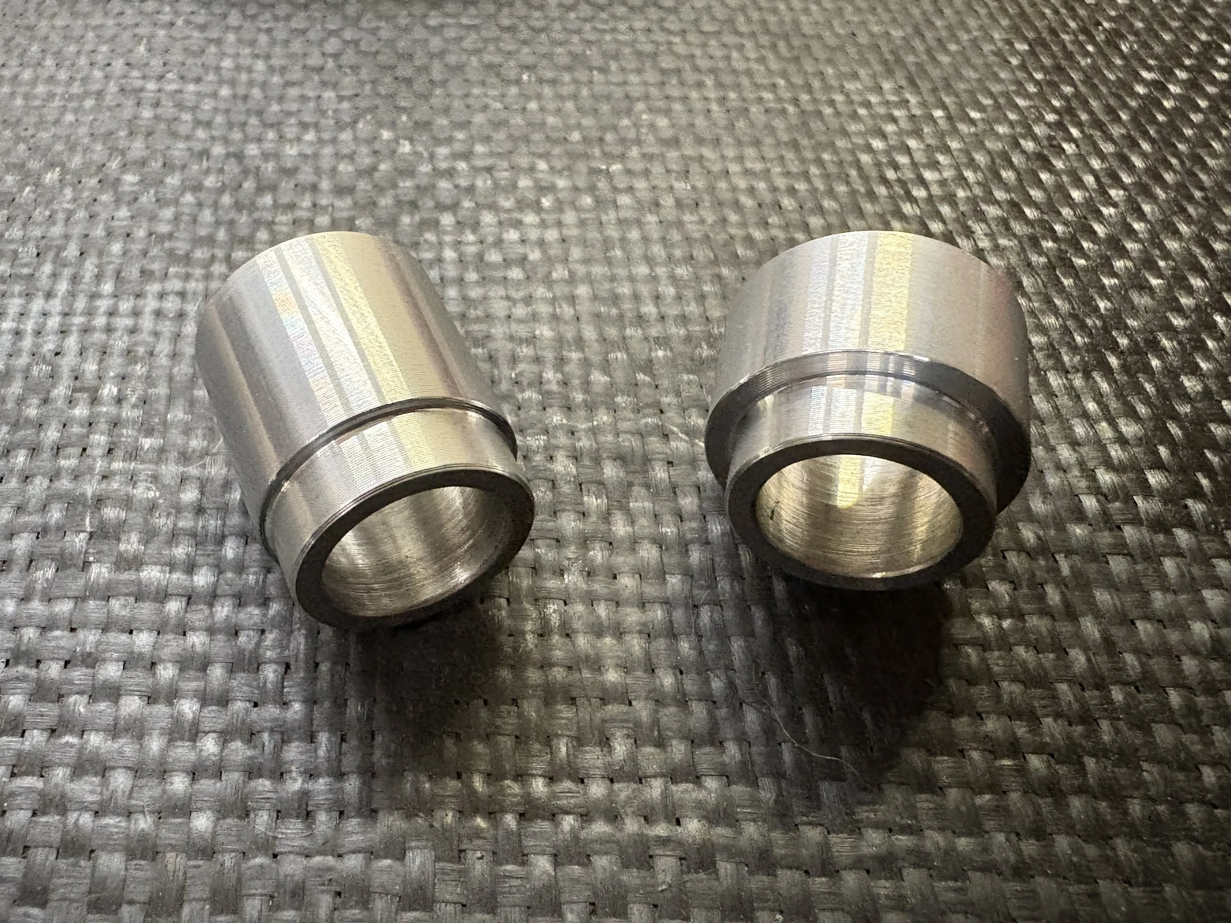 M2R SPROCKET CARRIER CAPTIVE BEARING SPACERS 2.JPG