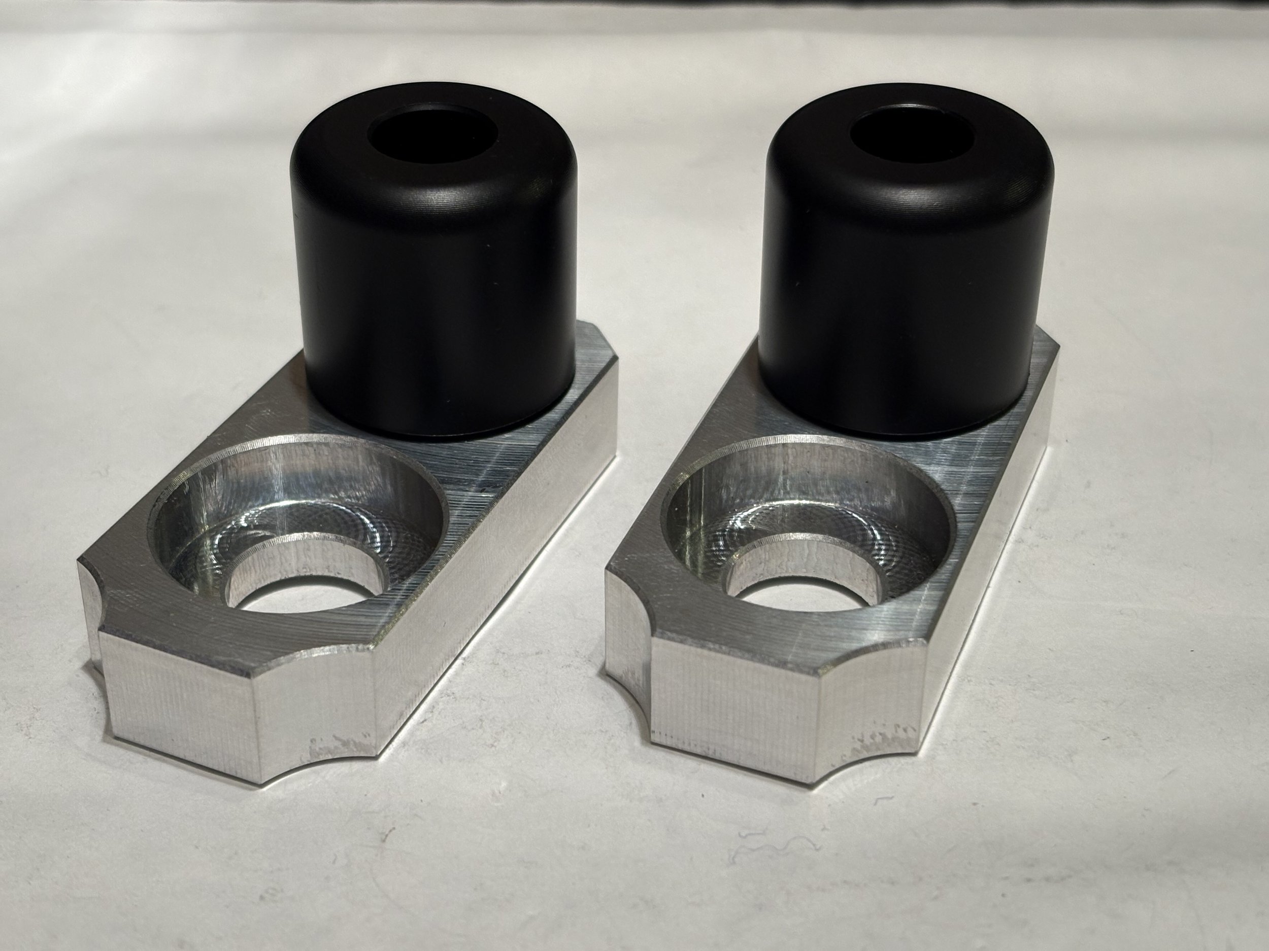 PITBIKE CHAIN ADJUSTER BLOCK CRASH BOBBIN SLIDER 29MM X 28MM M8 BOLTS 2.jpeg