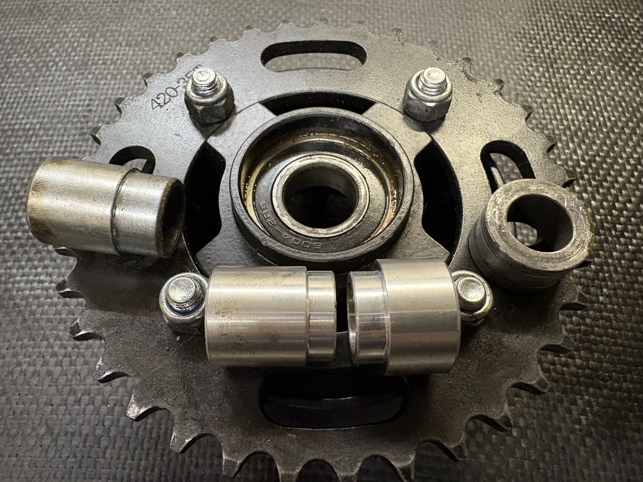 M2R SPROCKET CARRIER CAPTIVE BEARING SPACERS 4.JPG